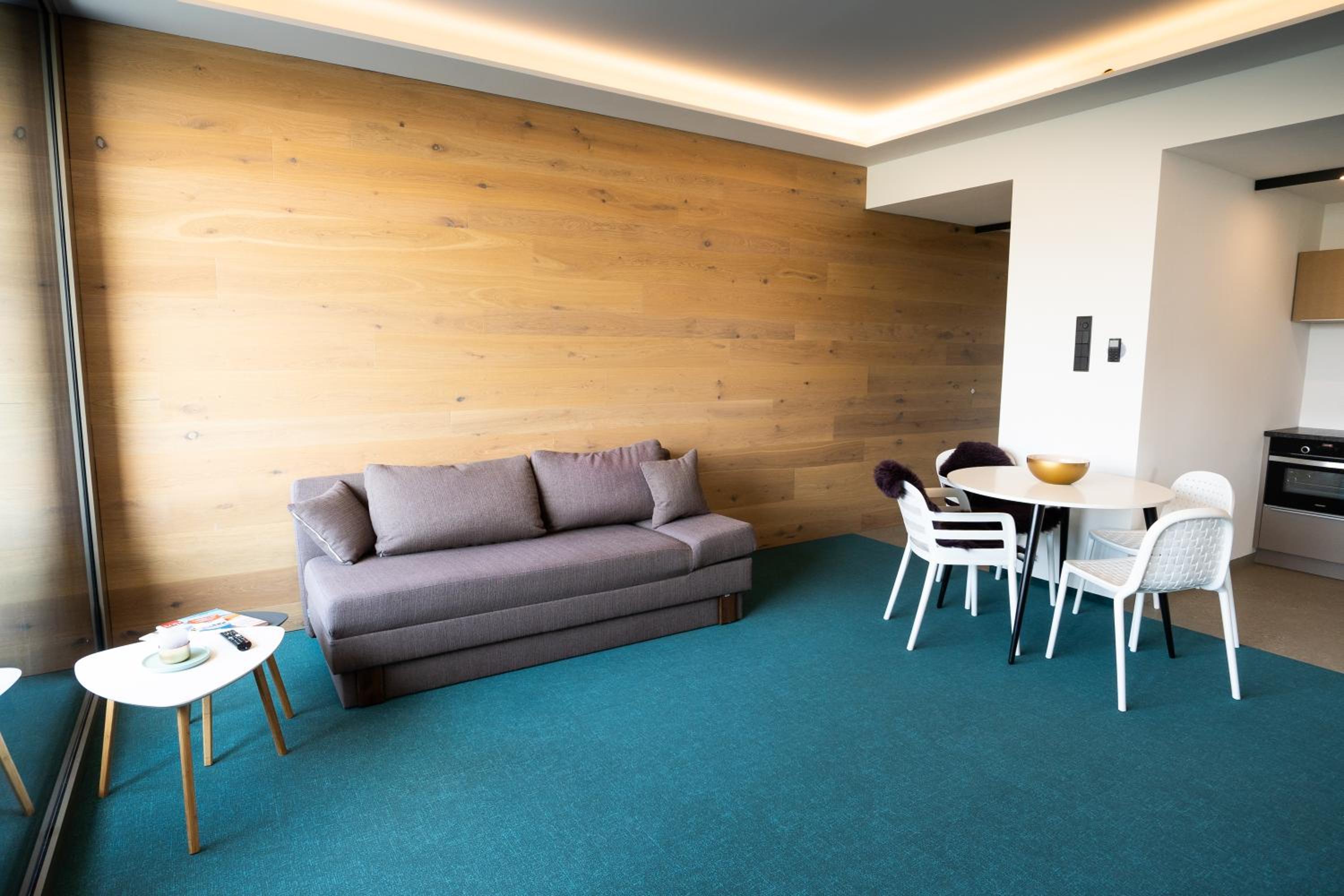 LAKESIDE Apartements