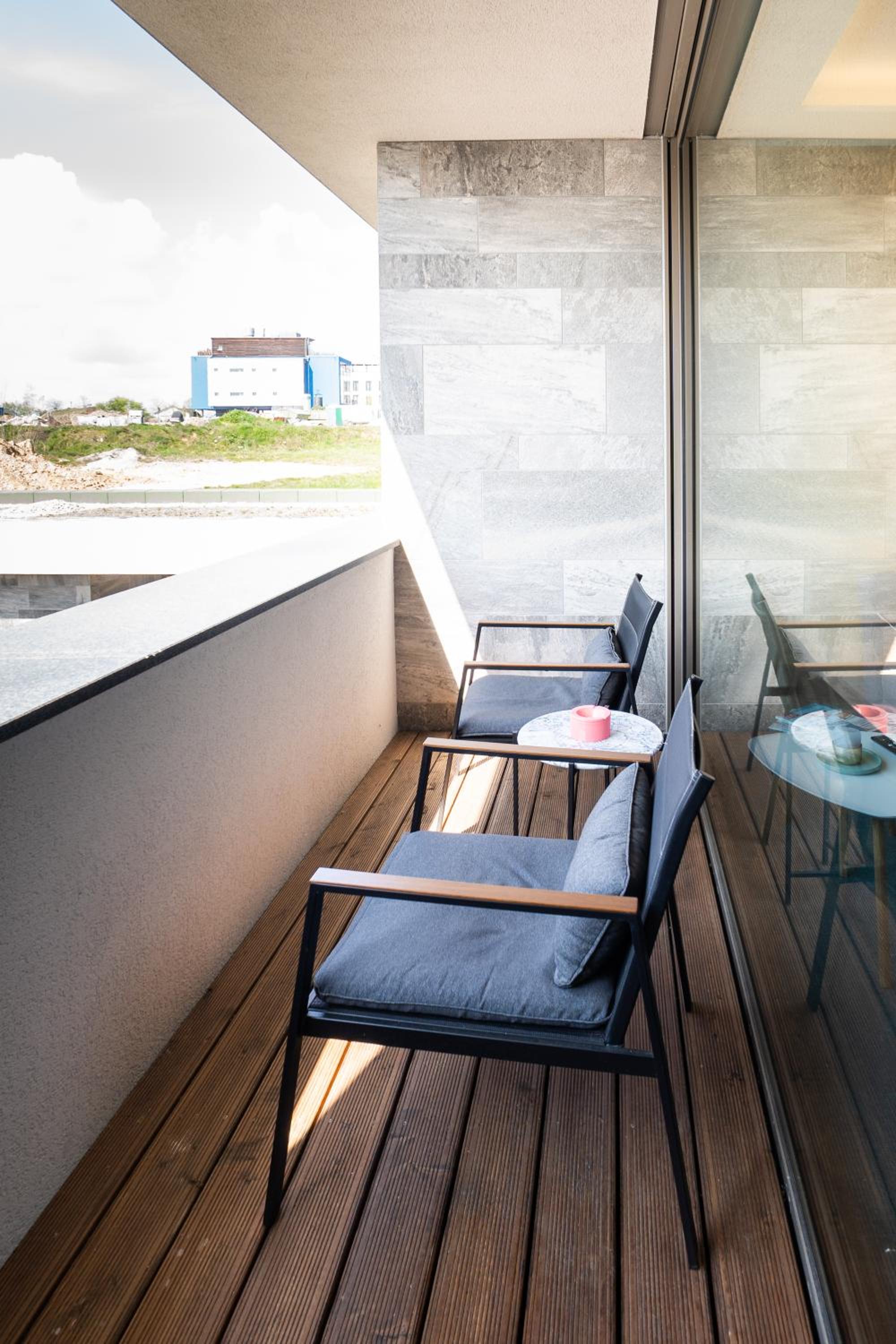 LAKESIDE Apartements