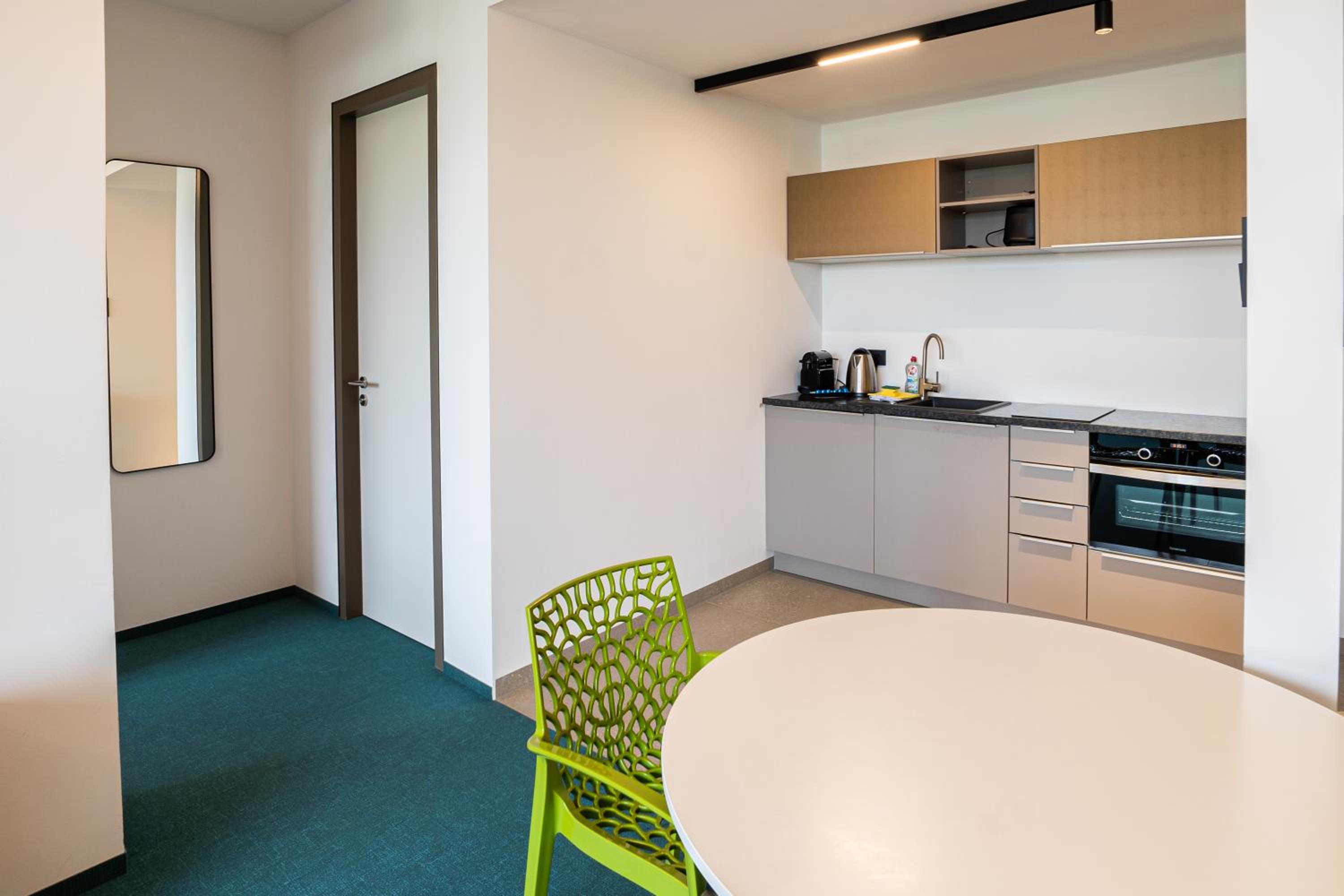 LAKESIDE Apartements