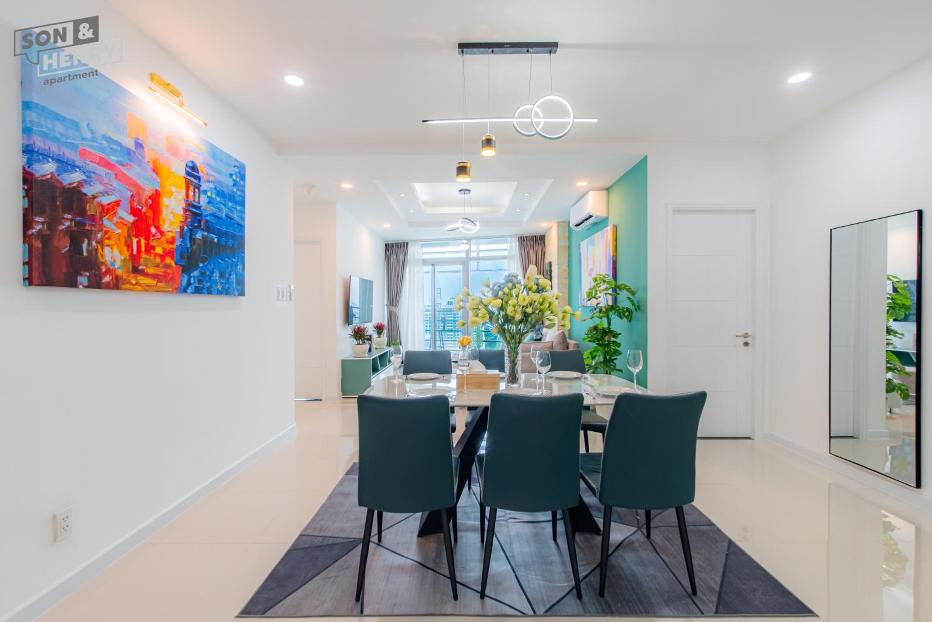 Sailing Apartment District 1