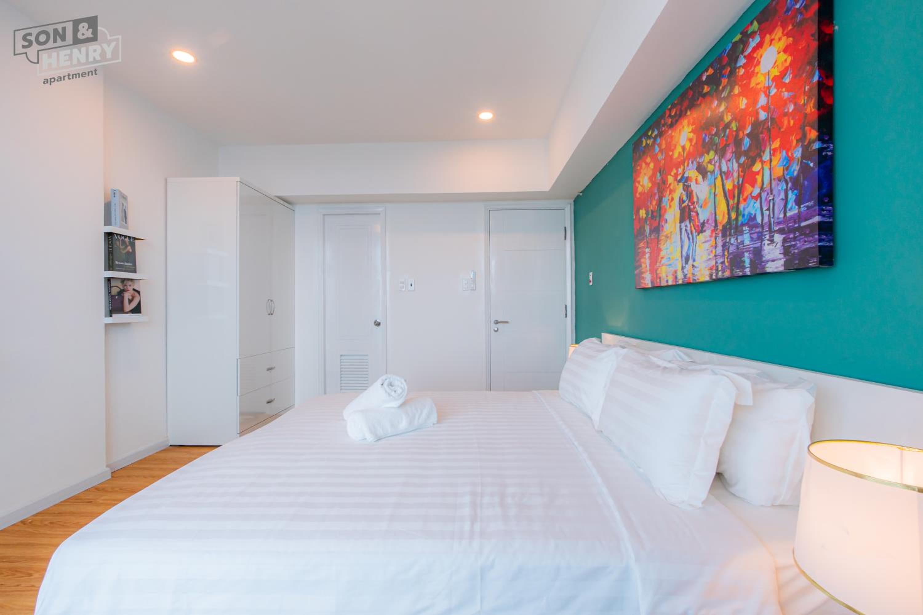 Sailing Apartment District 1