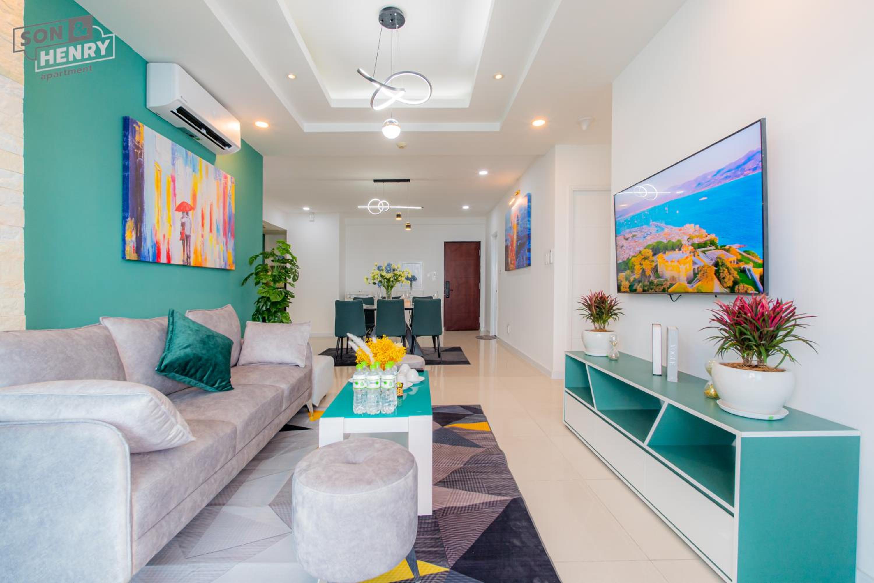 Sailing Apartment District 1