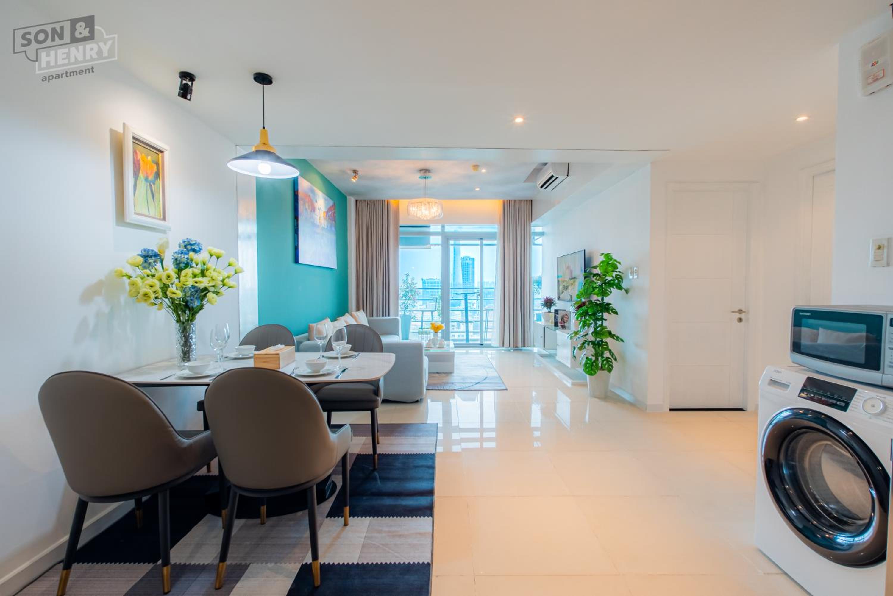Sailing Apartment District 1