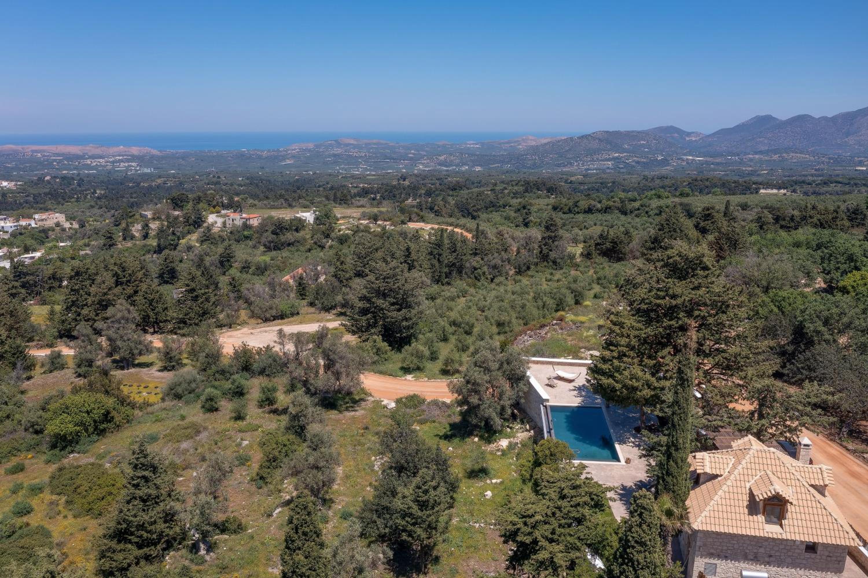 Sunshine - Fairytale Countryside Villa by etouri