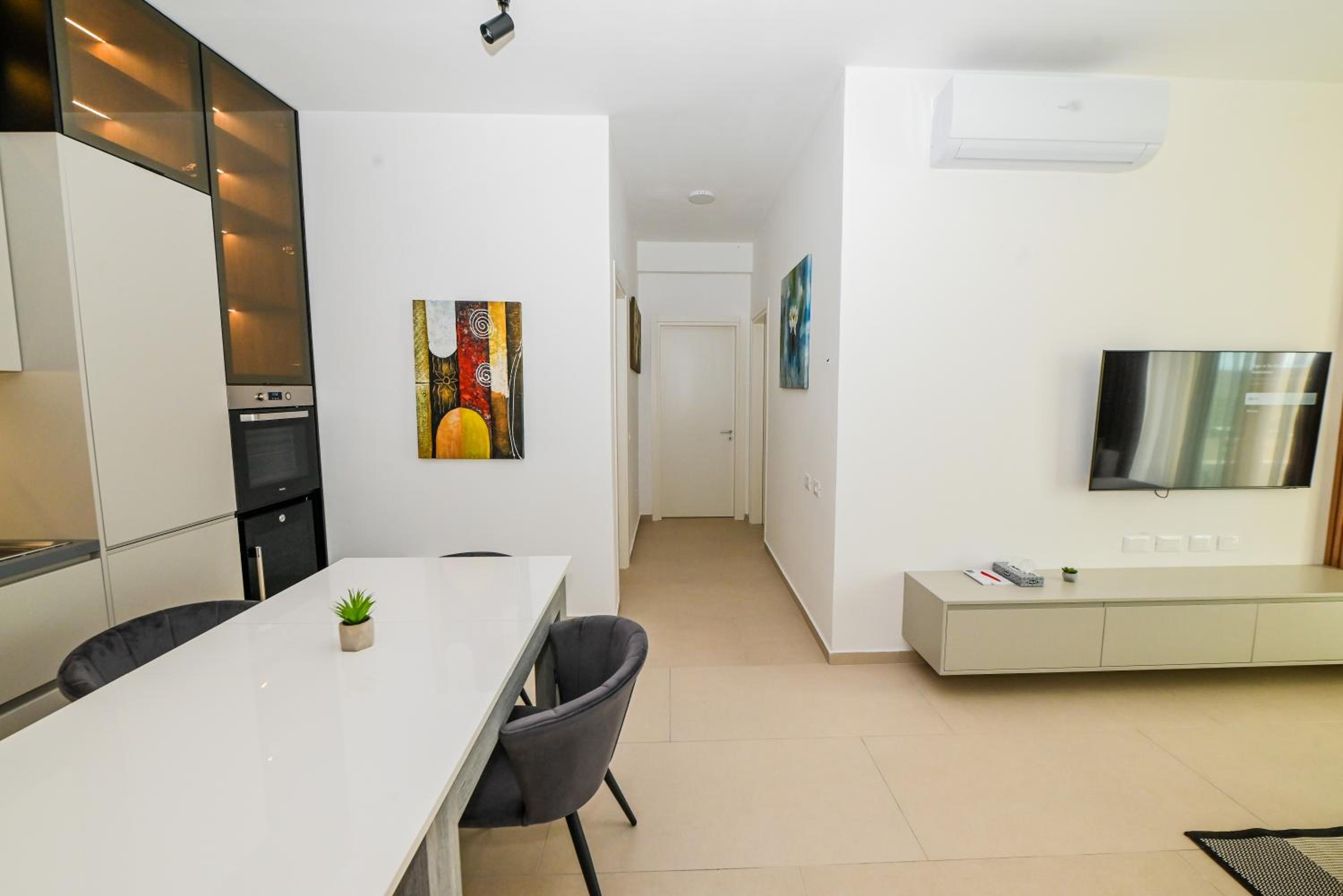 Green Cost Luxury Apt 239