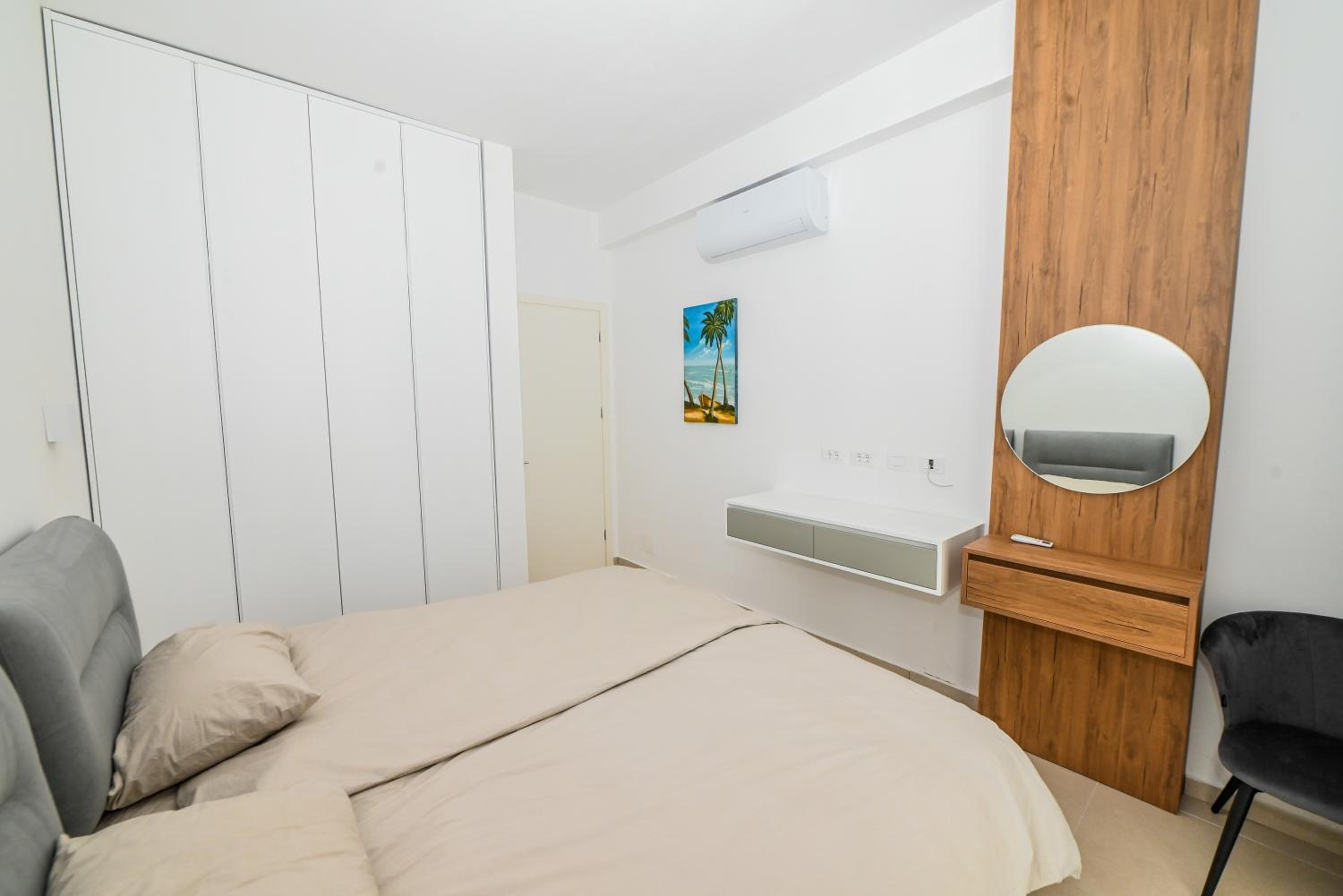Green Cost Luxury Apt 239