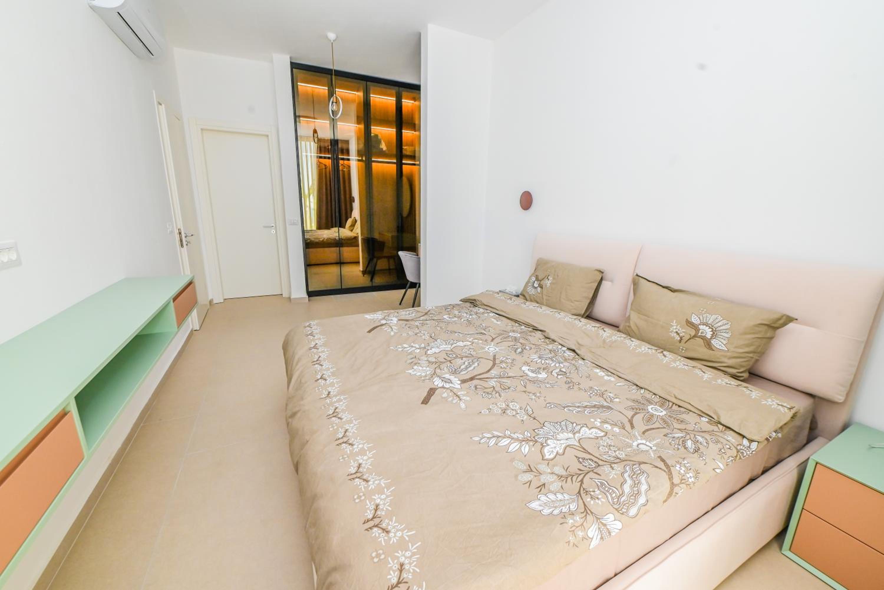 Green Cost Luxury Apt 239