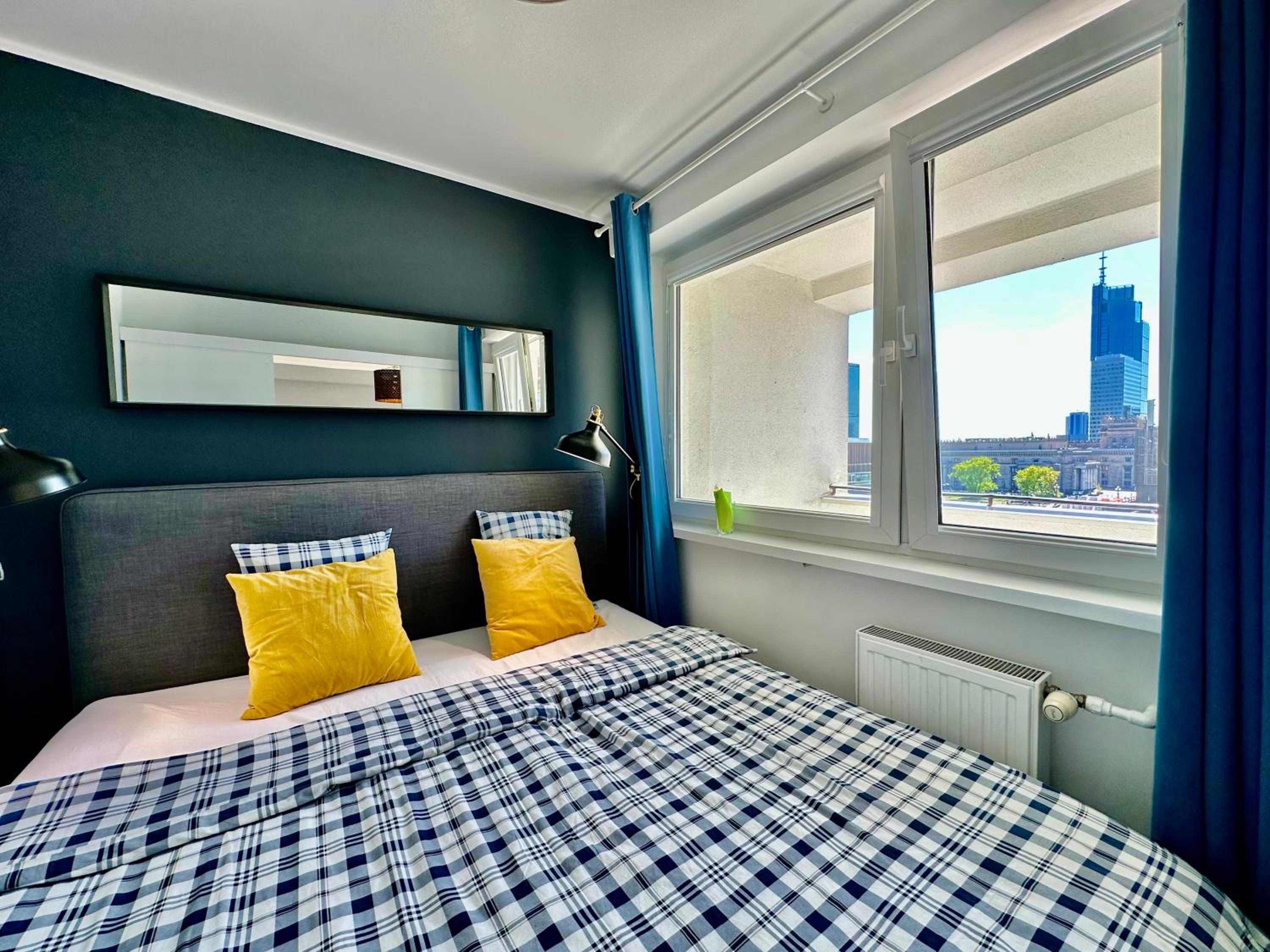 GOLD 2 King Size Bed, metro x2 free WiFi, 50'TV Netflix, HBO, AppleTV+