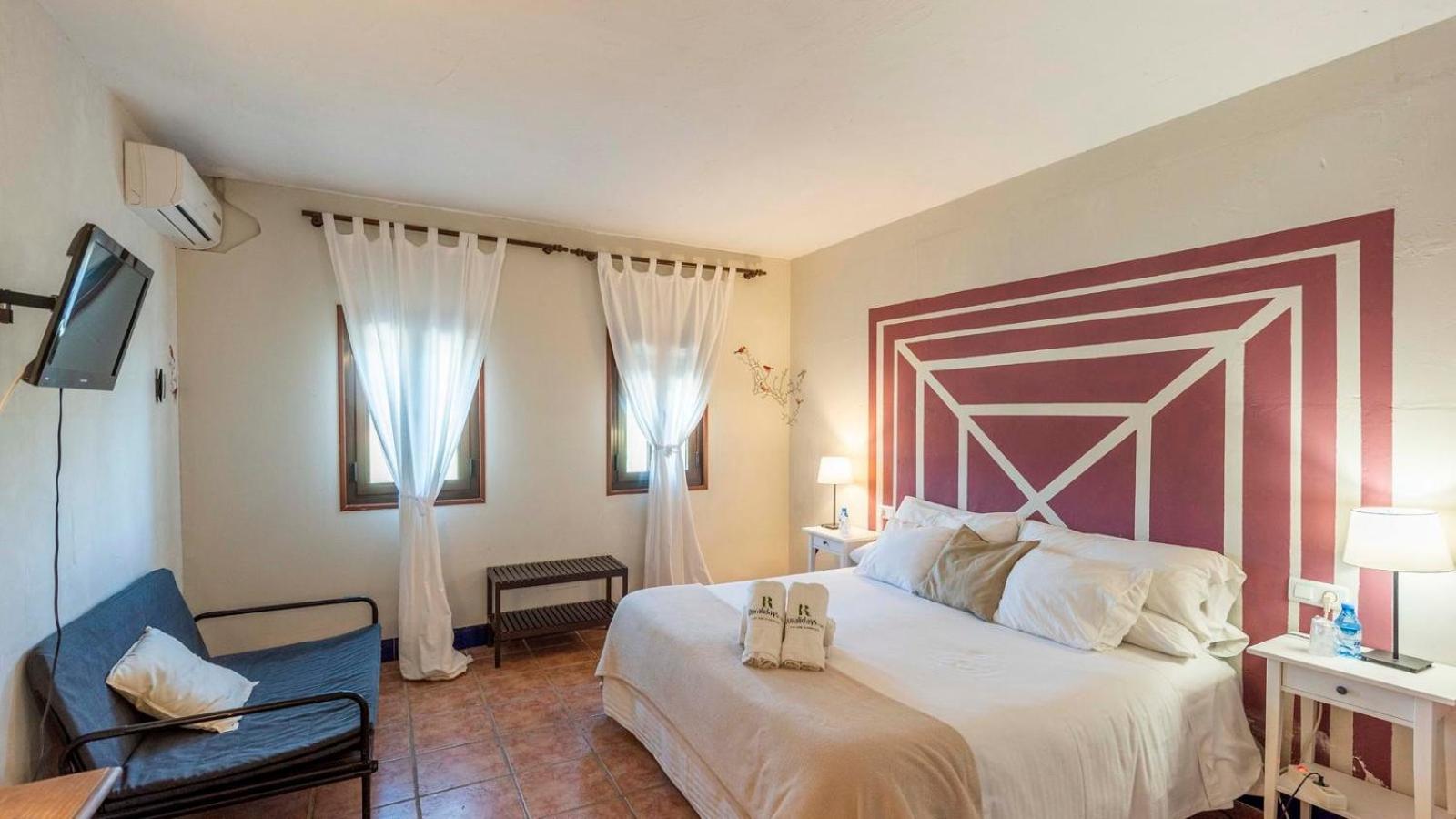 Cortijo Carrillo Antequera by Ruralidays