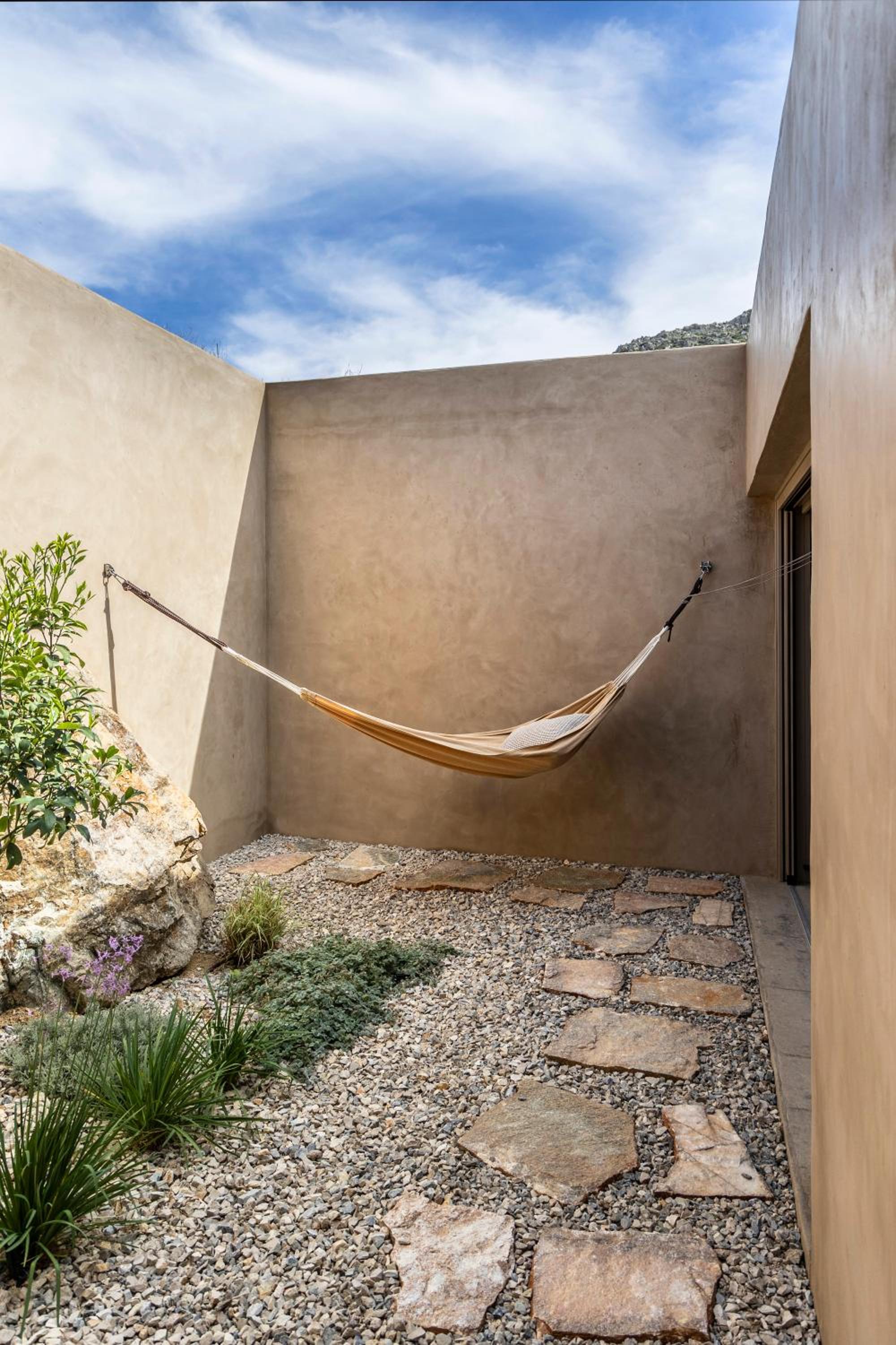 Homa Serifos pool villas