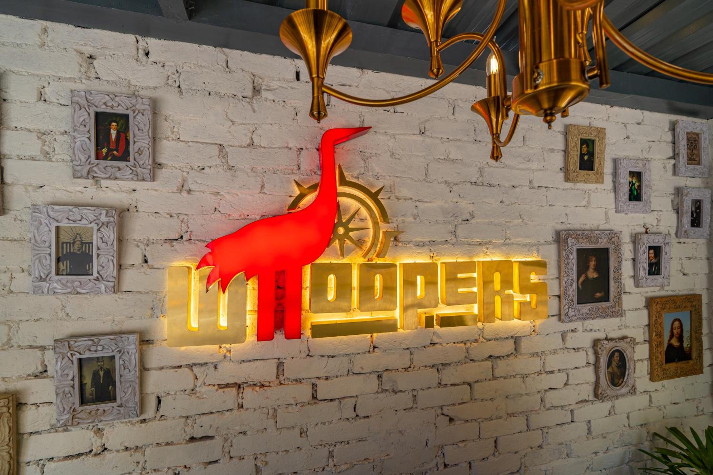 Whoopers Boutique Kasol - Harry Potter themed
