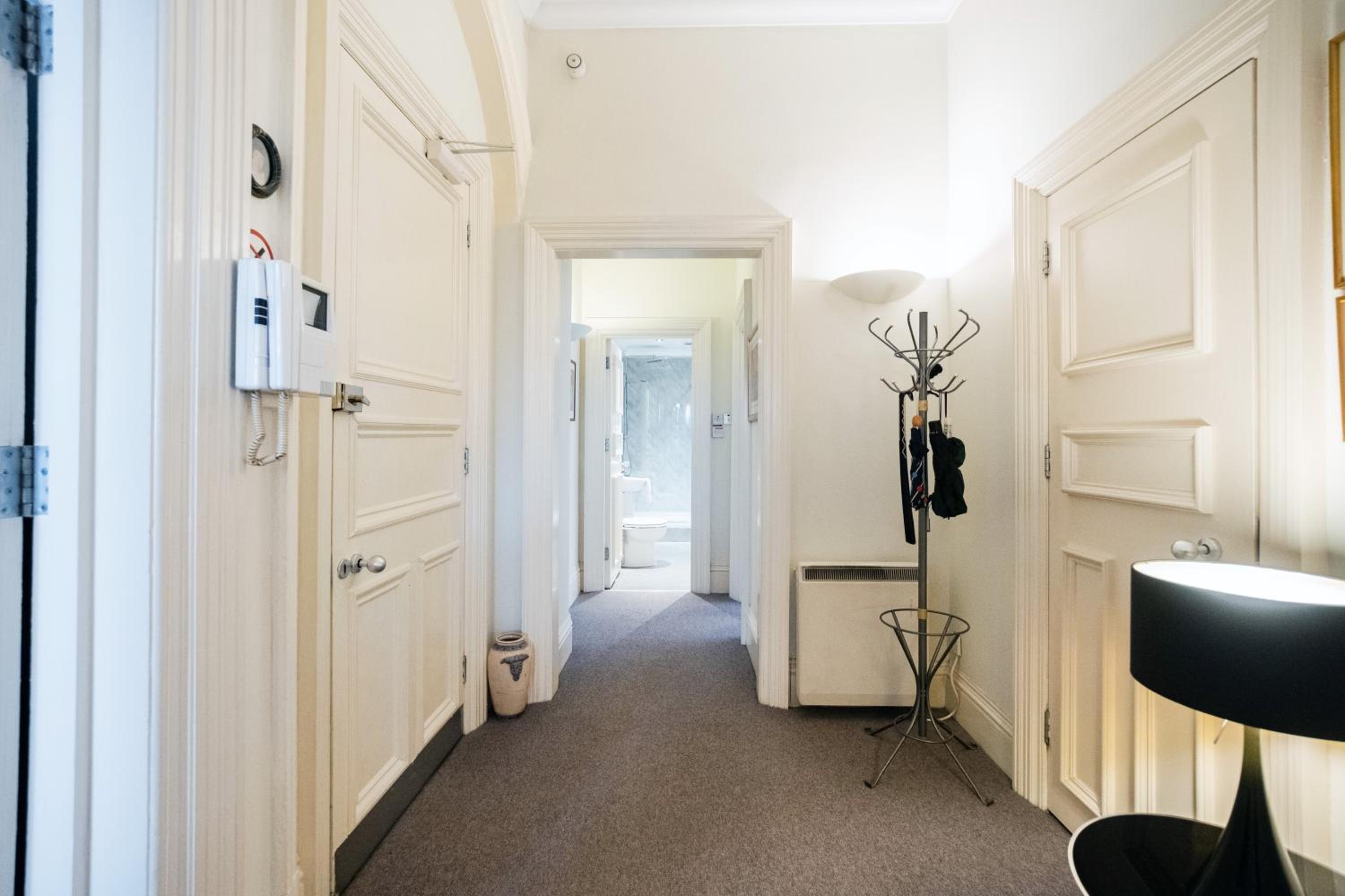 West George Street Apartment view 3