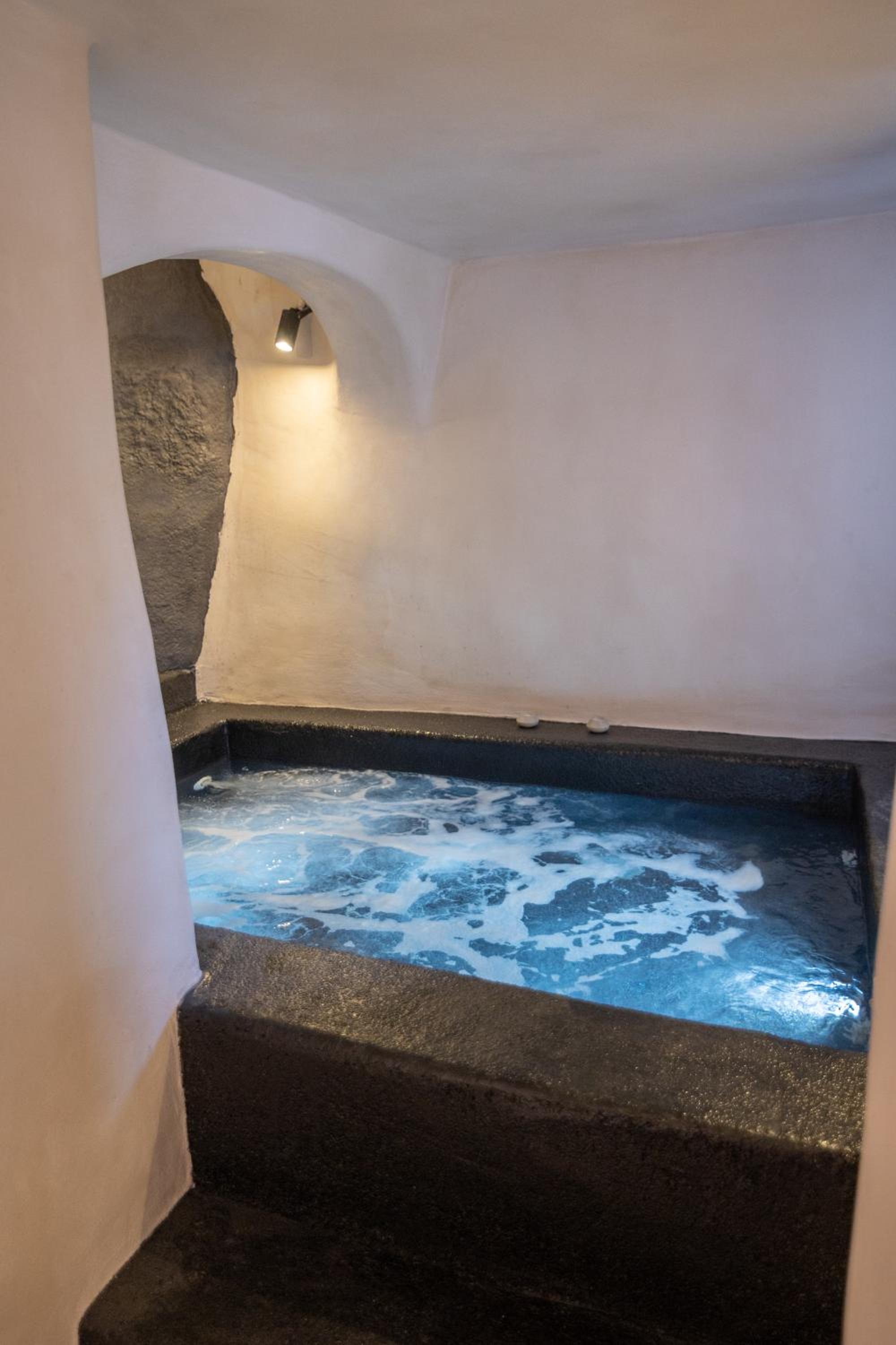 One of One - Altheda photo 3