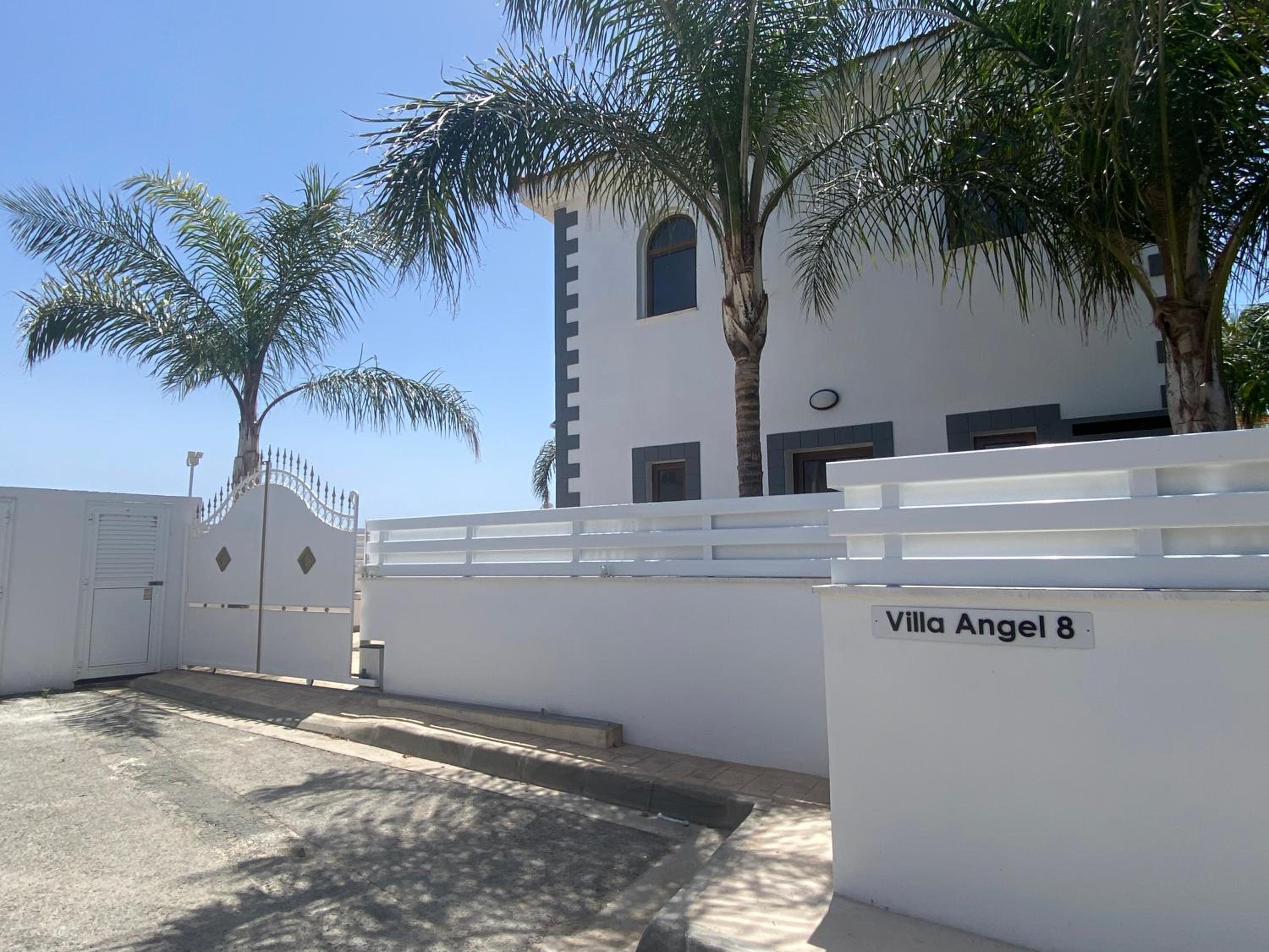 Villa Angel - Exotic Villa 200m From Beach