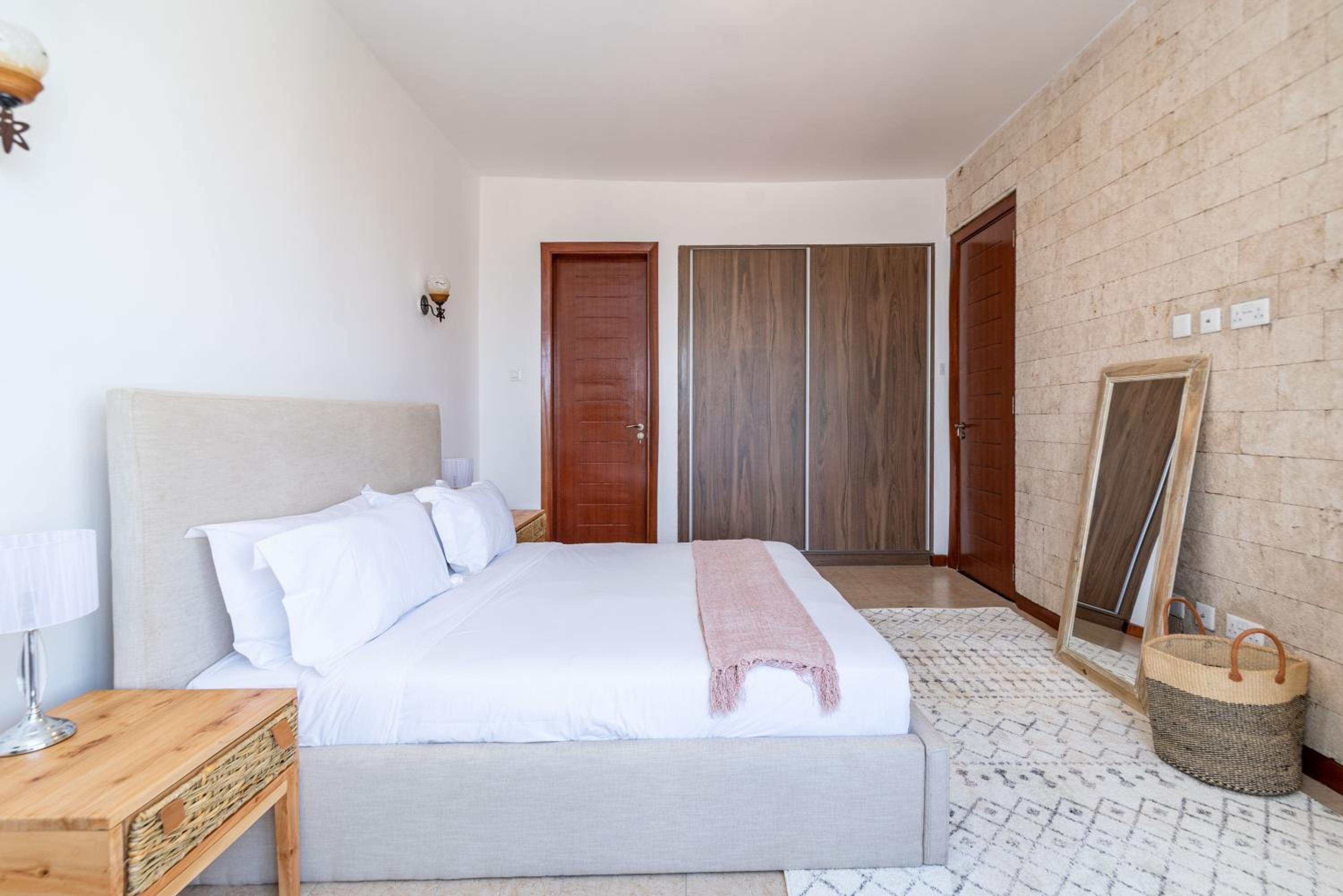 Imagine Luxe Bohemian 2 Beds by YourHost Nairobi photo 4
