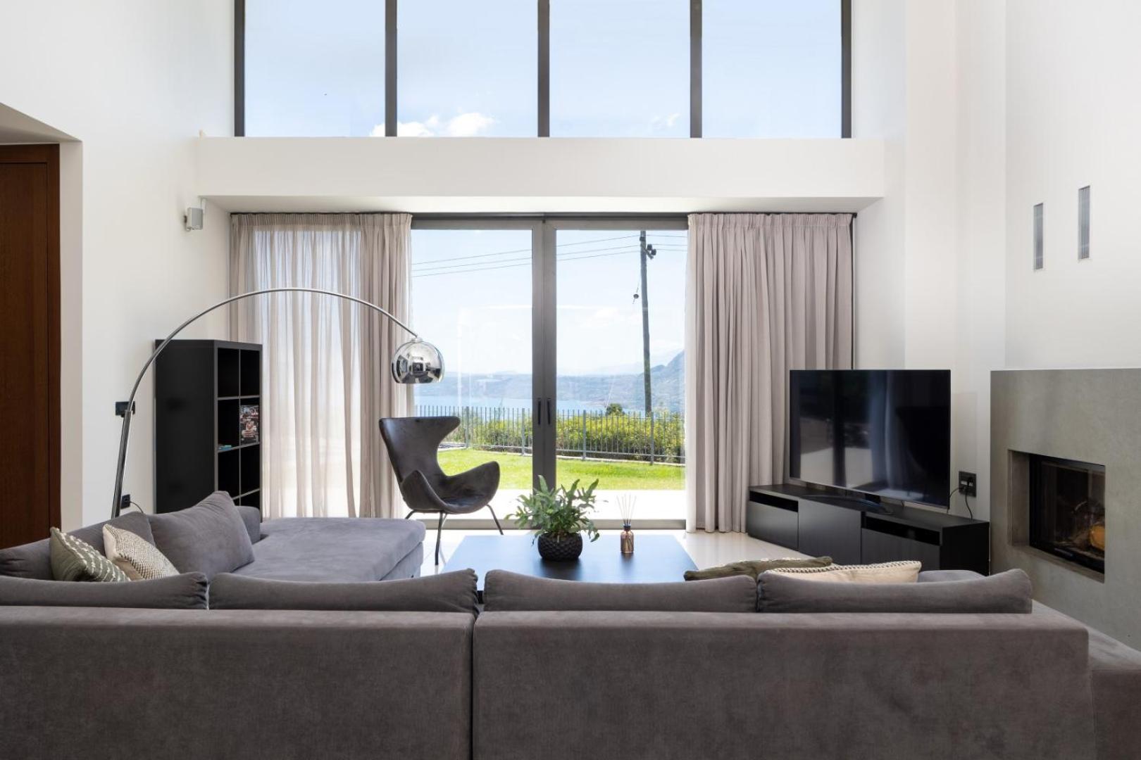 SeaSilia Luxury Villa