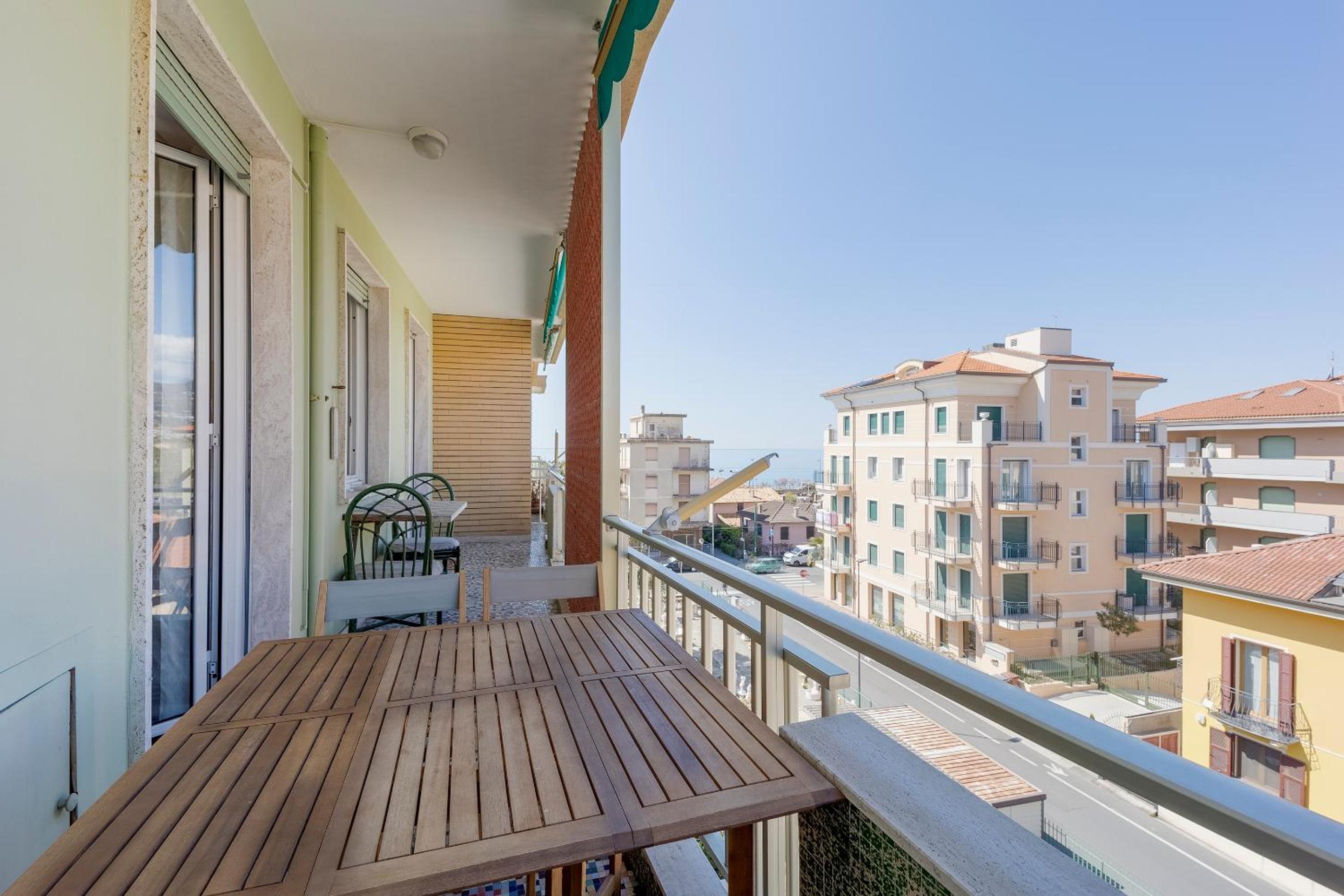 Victoria Apartment