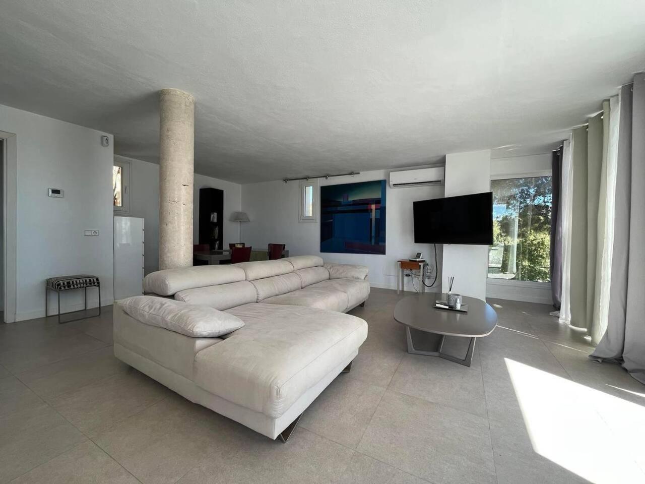2b room house with sea view hidromassage and bbq view 3
