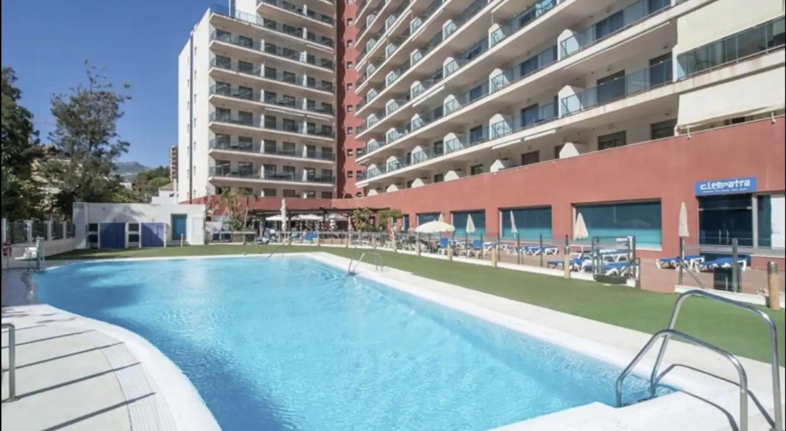 797 HOLIDAY RENTALS - ARCOSUR2- Moderno apartamento a 1 minuto de la playa view 3