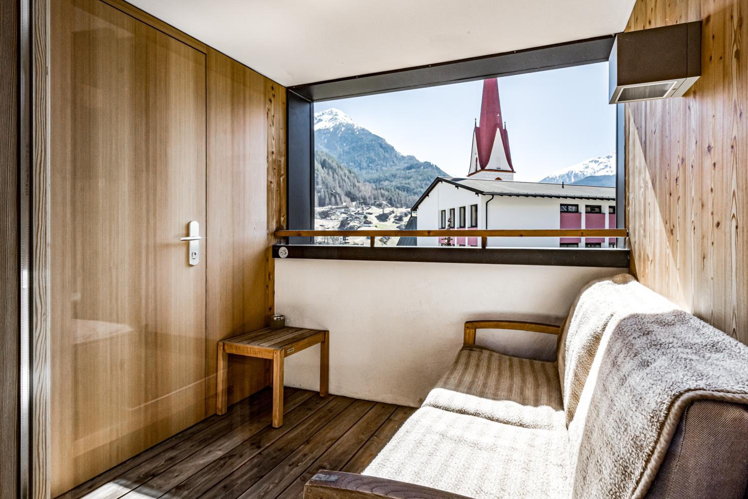 Hotel Alpina Sölden - Adults Only