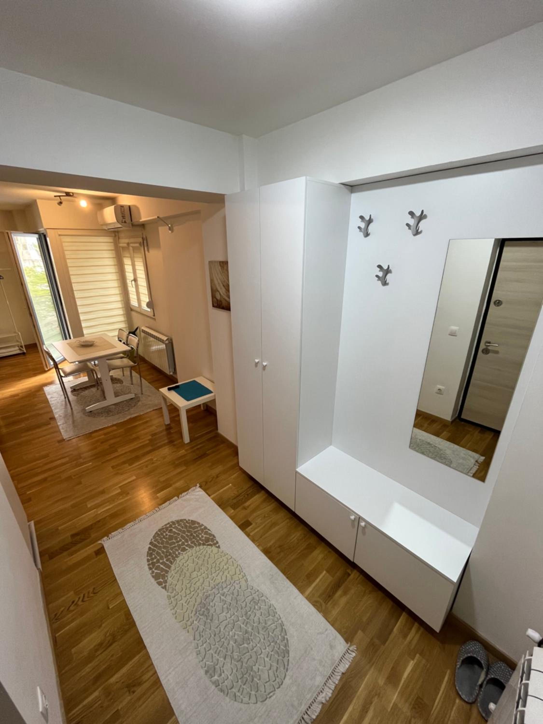 Modern Rajcikk Apartment nearby downtown & Vardar river view 5