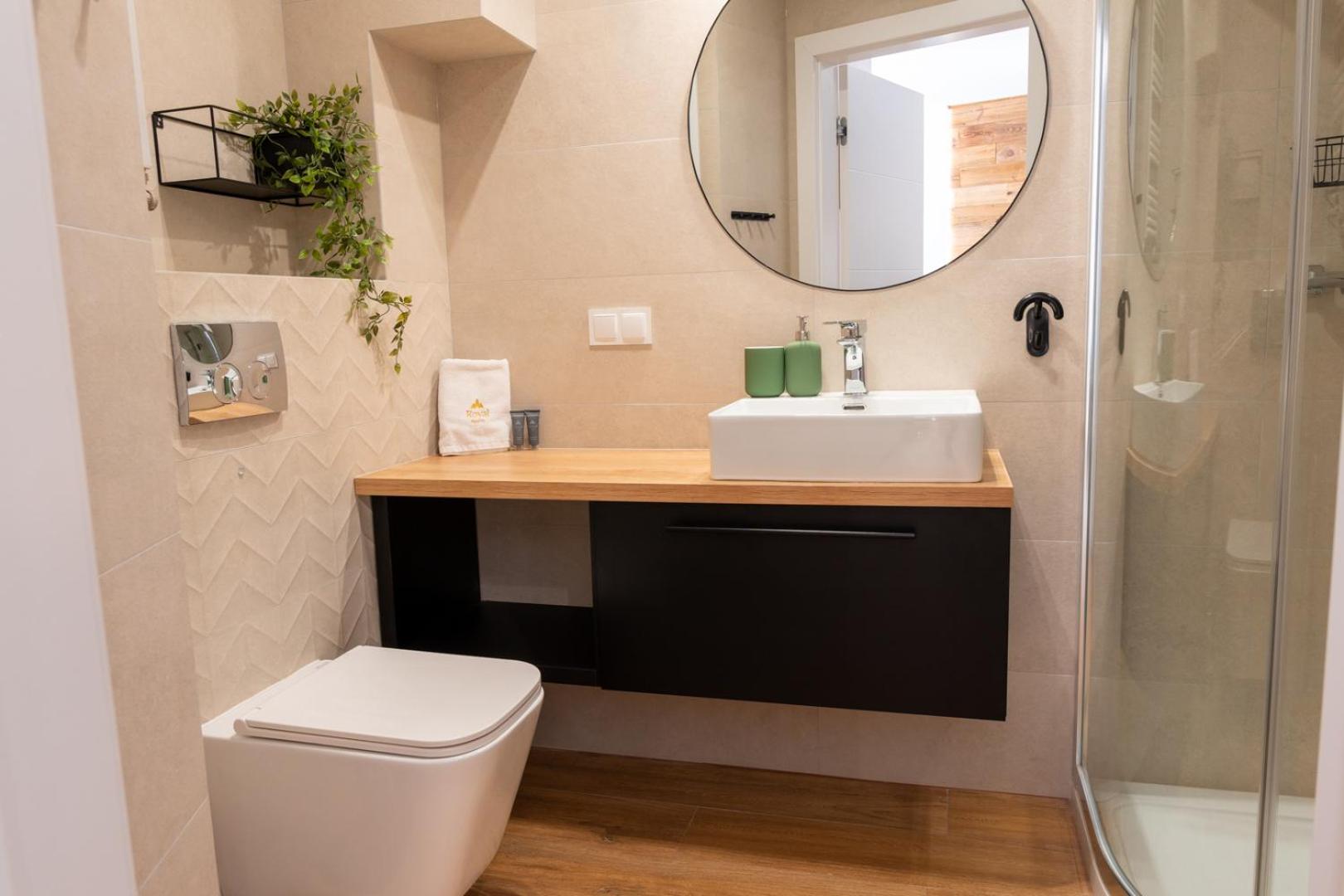 Apartamenty z basenem i saunami STONE HILL RESORT VIP Centrum by Royal Aparts