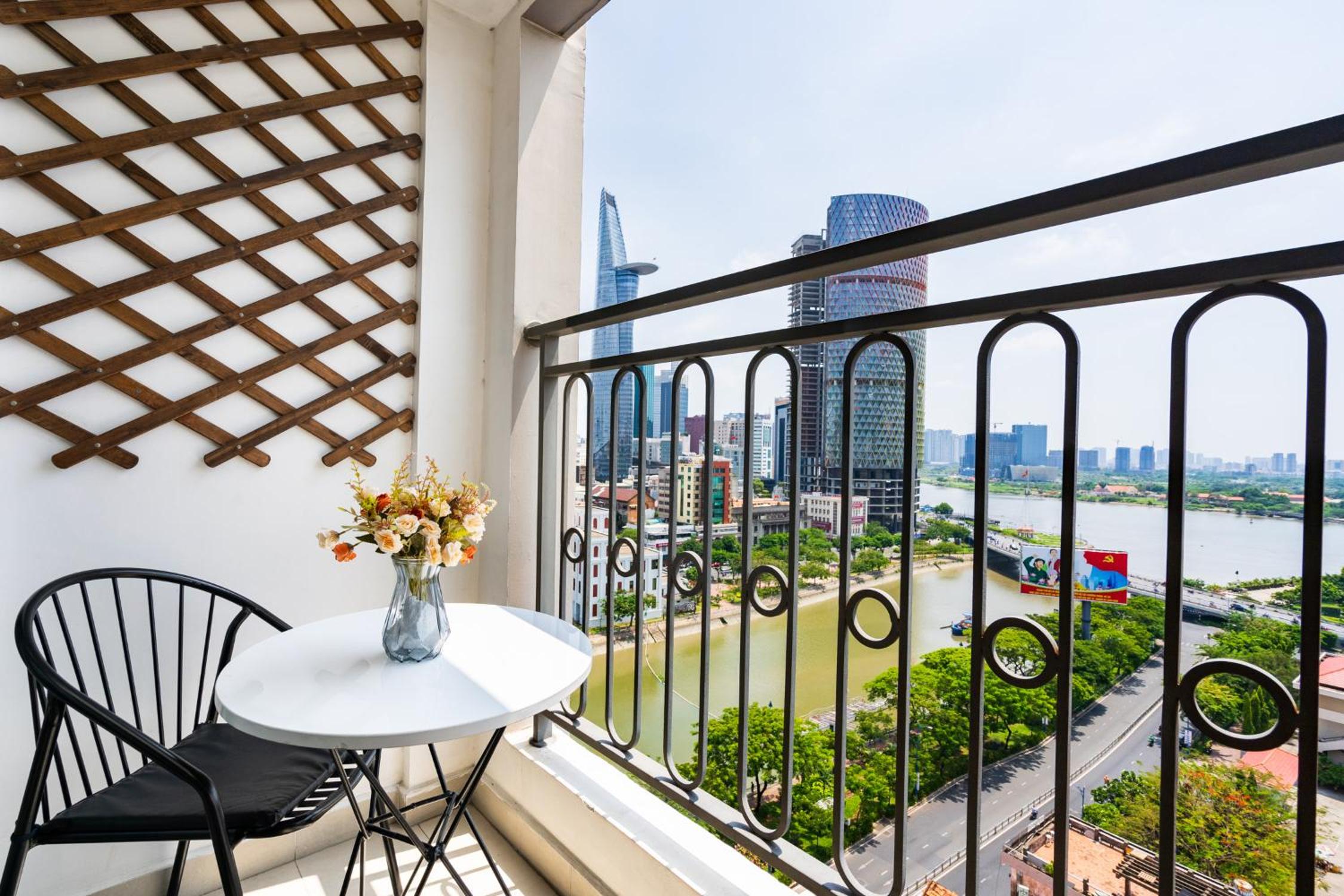123 Apartment in Saigon Royal with Panorama City View