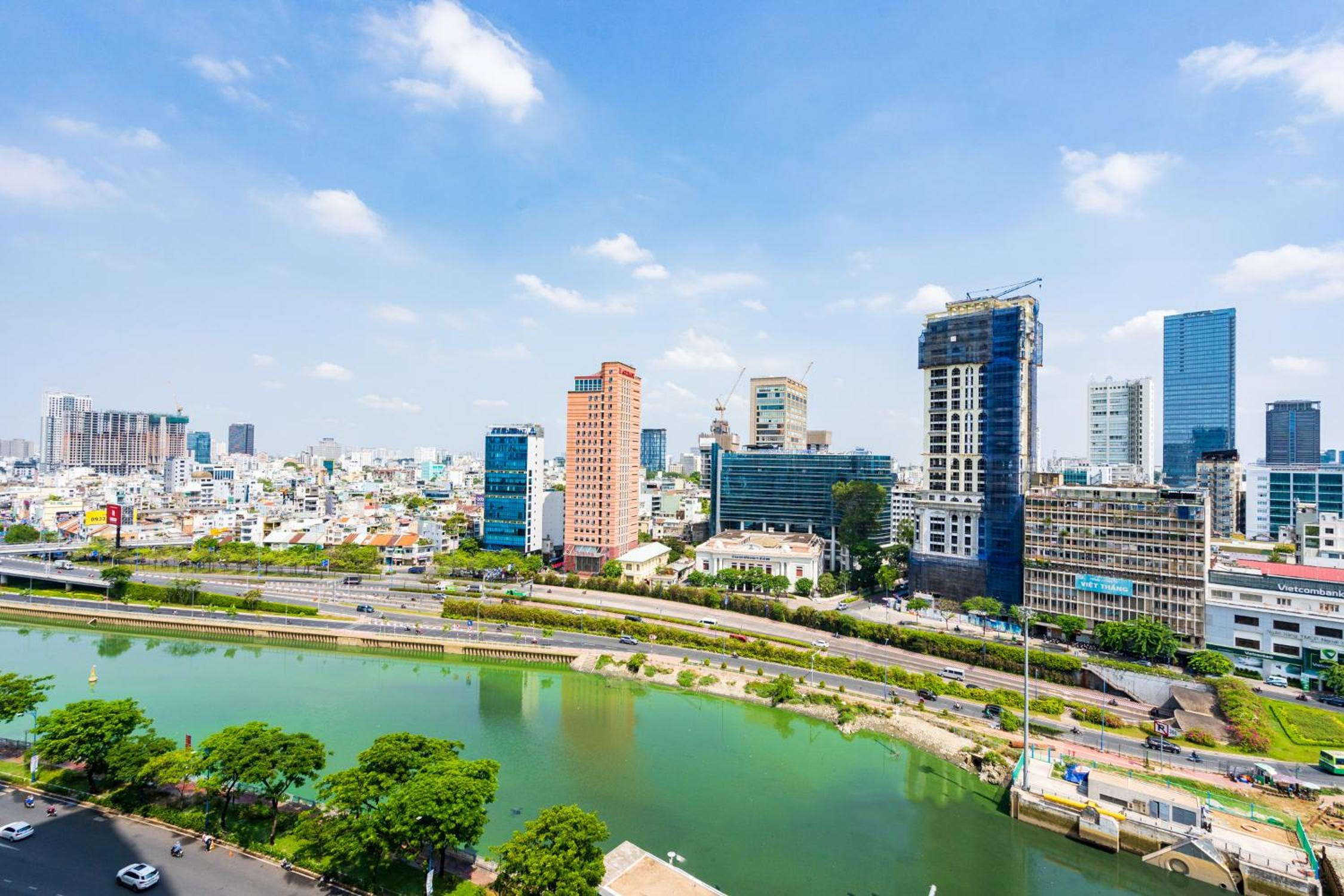 123 Apartment in Saigon Royal with Panorama City View