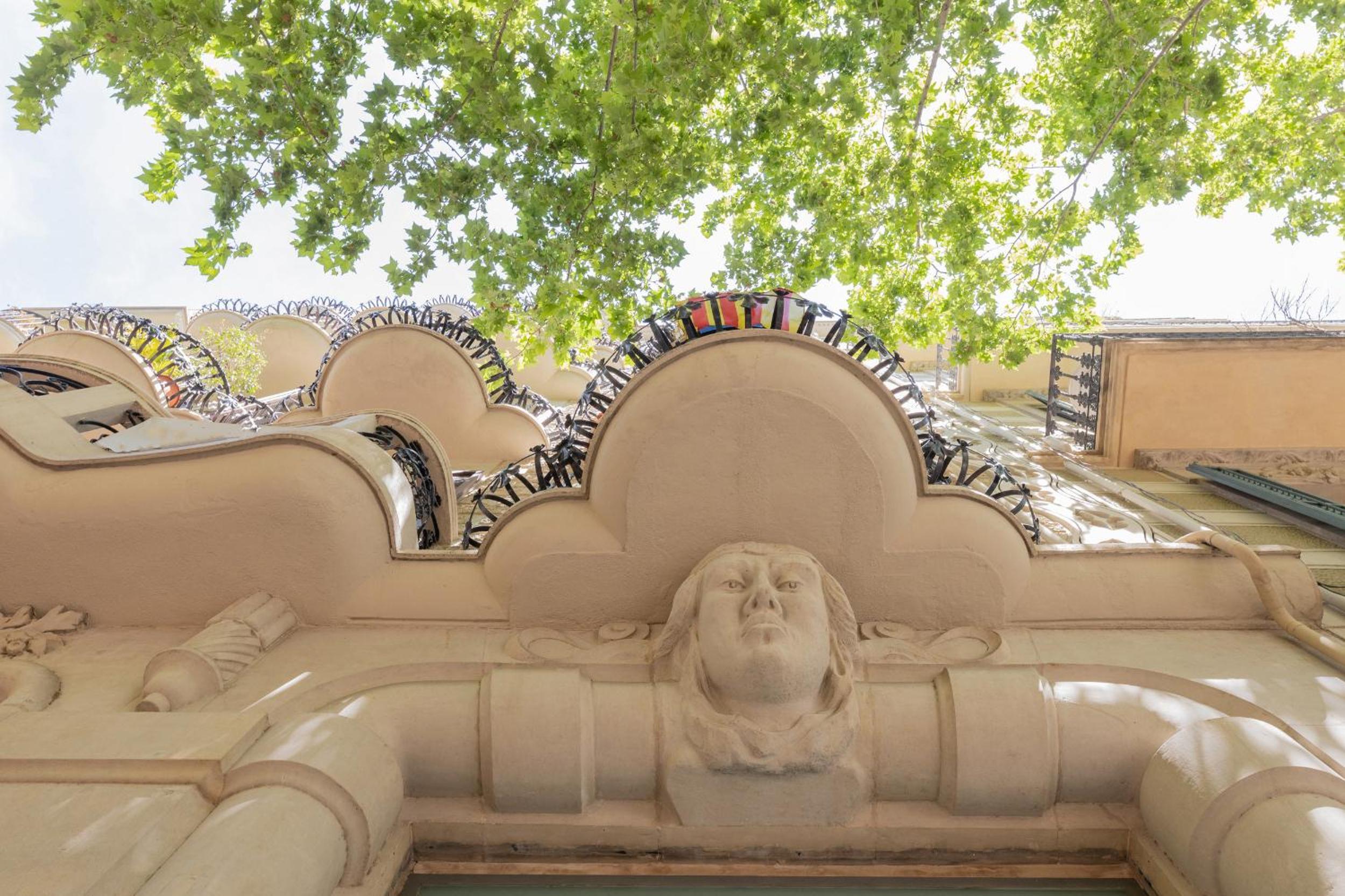 ApartEasy - Modernist flat in Eixample center