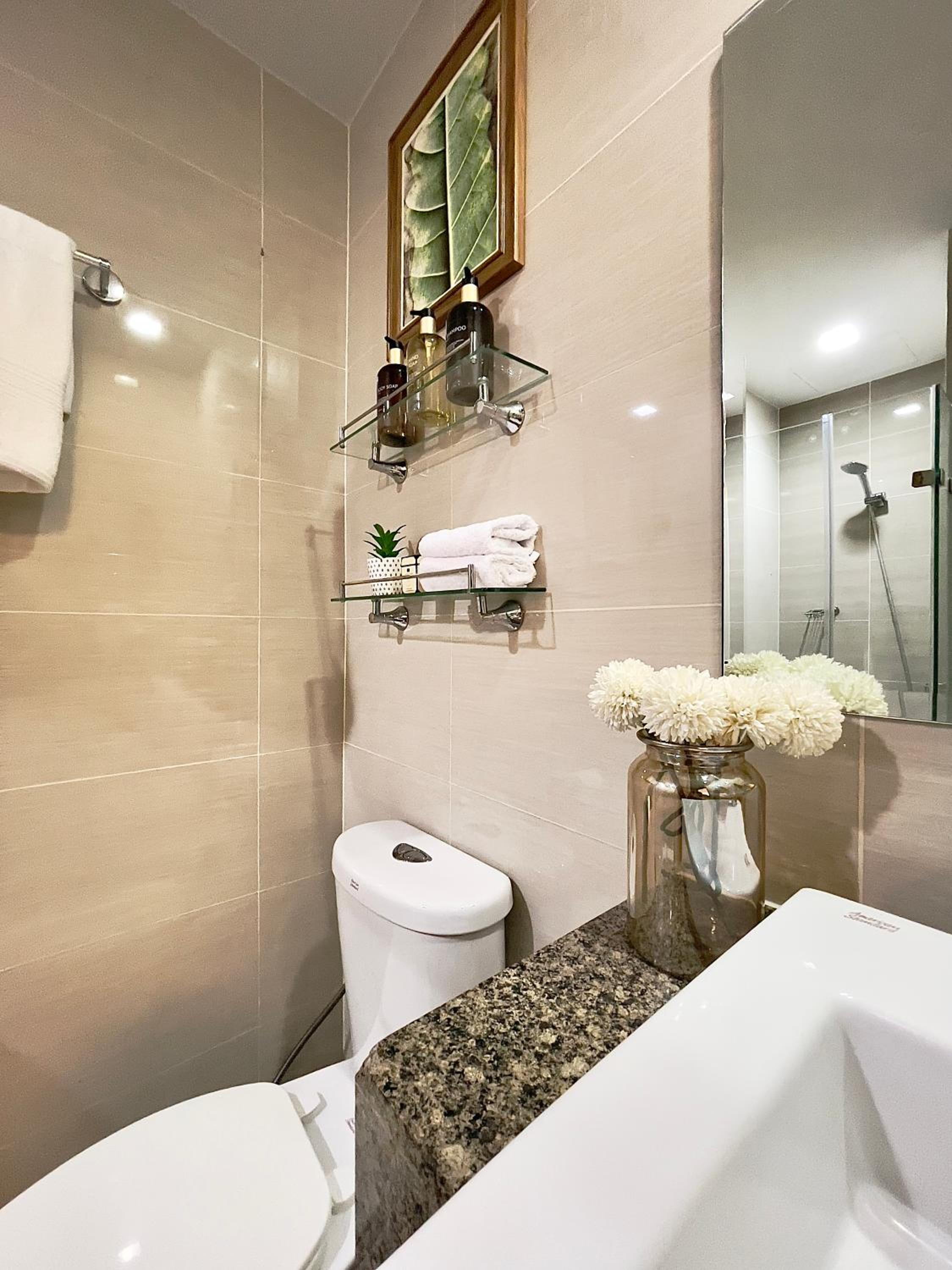 Angeliz Suites One Uptown Residence Walk to Uptown Shopping Mall BGC, photo 119