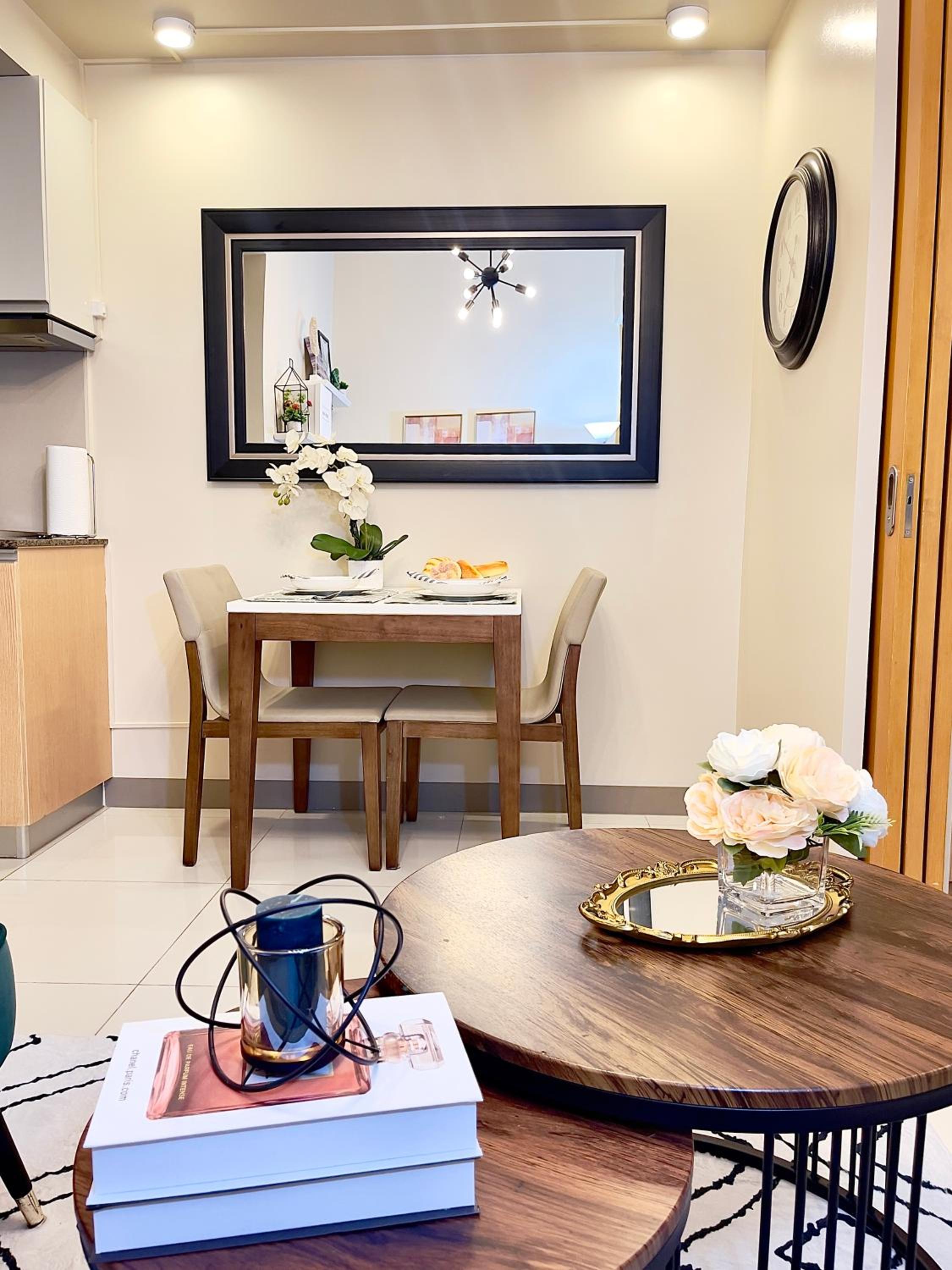 Angeliz Suites One Uptown Residence Walk to Uptown Shopping Mall BGC