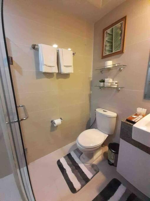 Angeliz Suites One Uptown Residence Walk to Uptown Shopping Mall BGC, photo 103