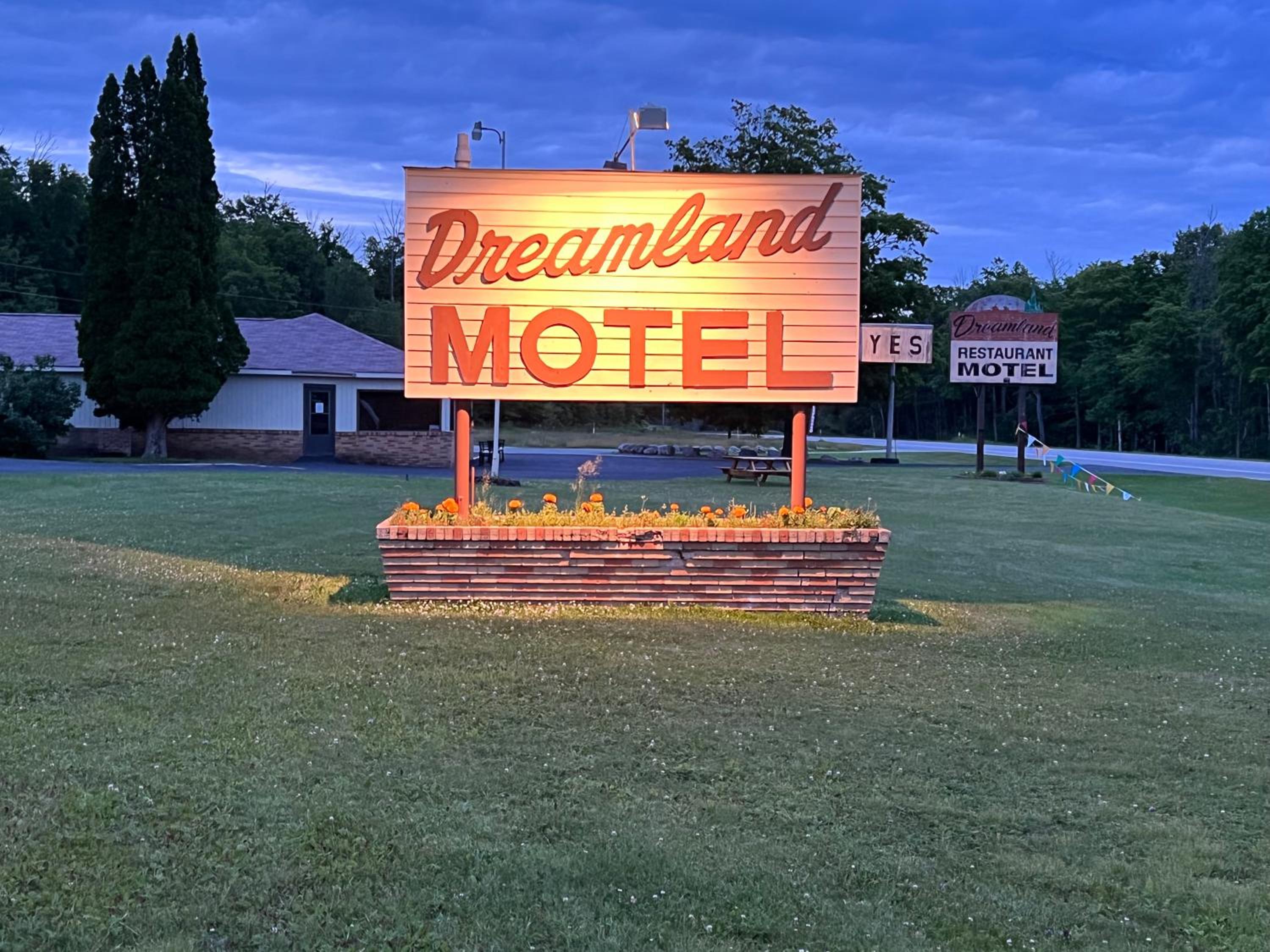 adoba® Dreamland view 3