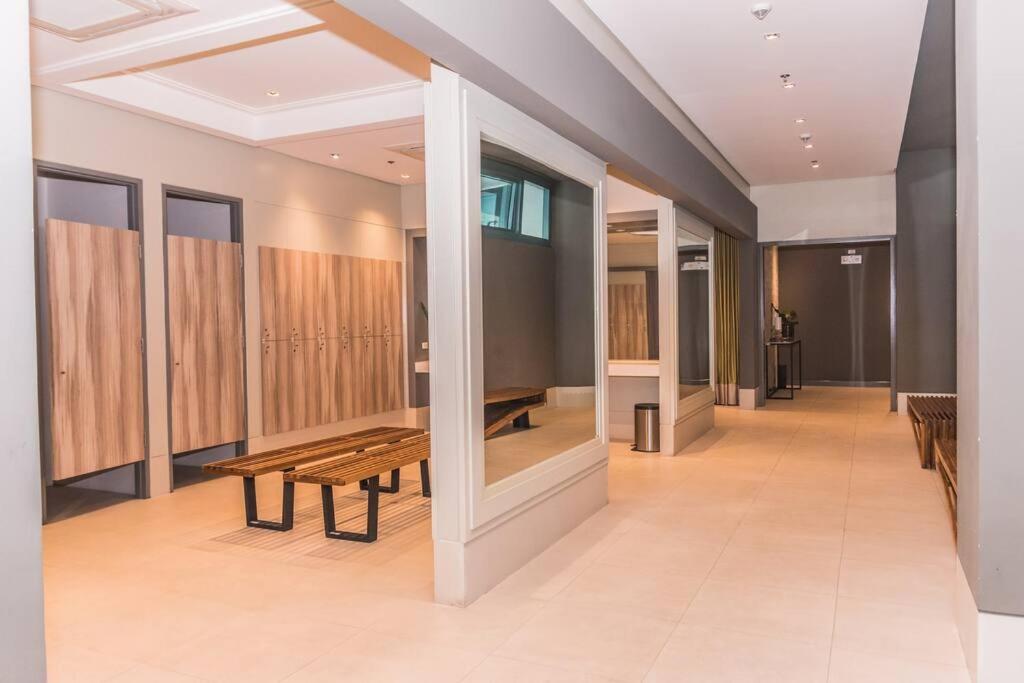 Angeliz Suites One Uptown Residence Walk to Uptown Shopping Mall BGC, photo 20