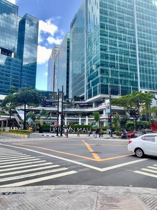 Angeliz Suites One Uptown Residence Walk to Uptown Shopping Mall BGC, photo 11