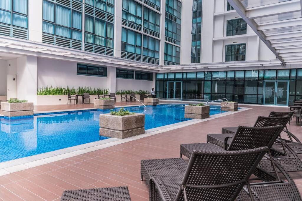 Angeliz Suites One Uptown Residence Walk to Uptown Shopping Mall BGC, photo 68