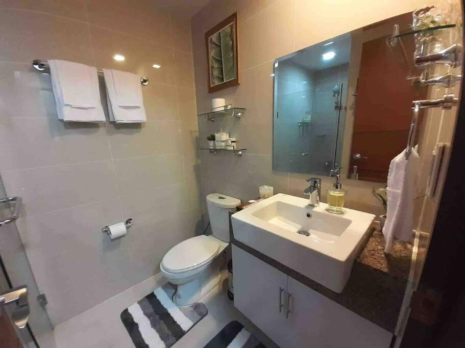 Angeliz Suites One Uptown Residence Walk to Uptown Shopping Mall BGC, photo 121