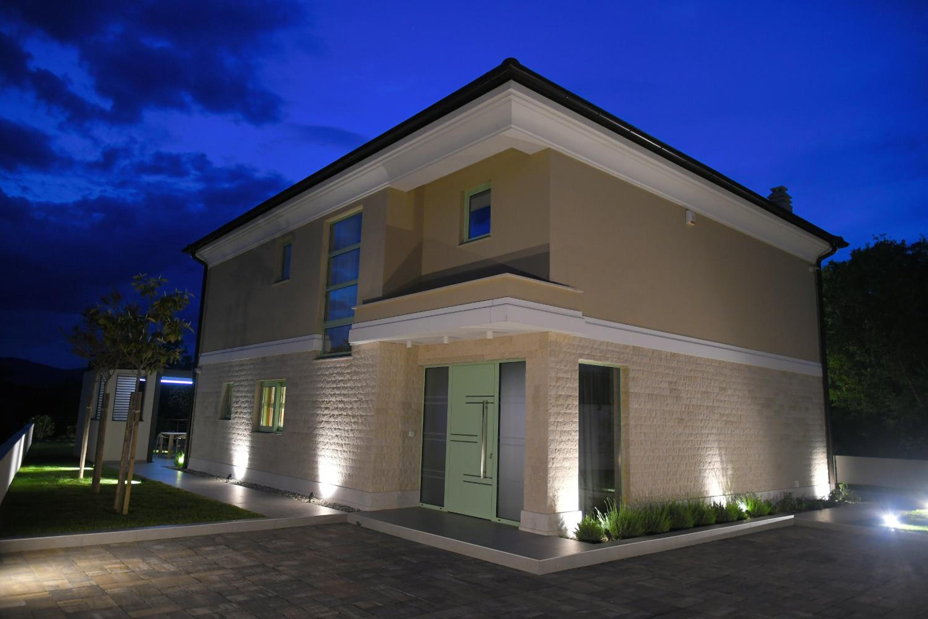 VILLA HELENA view 4