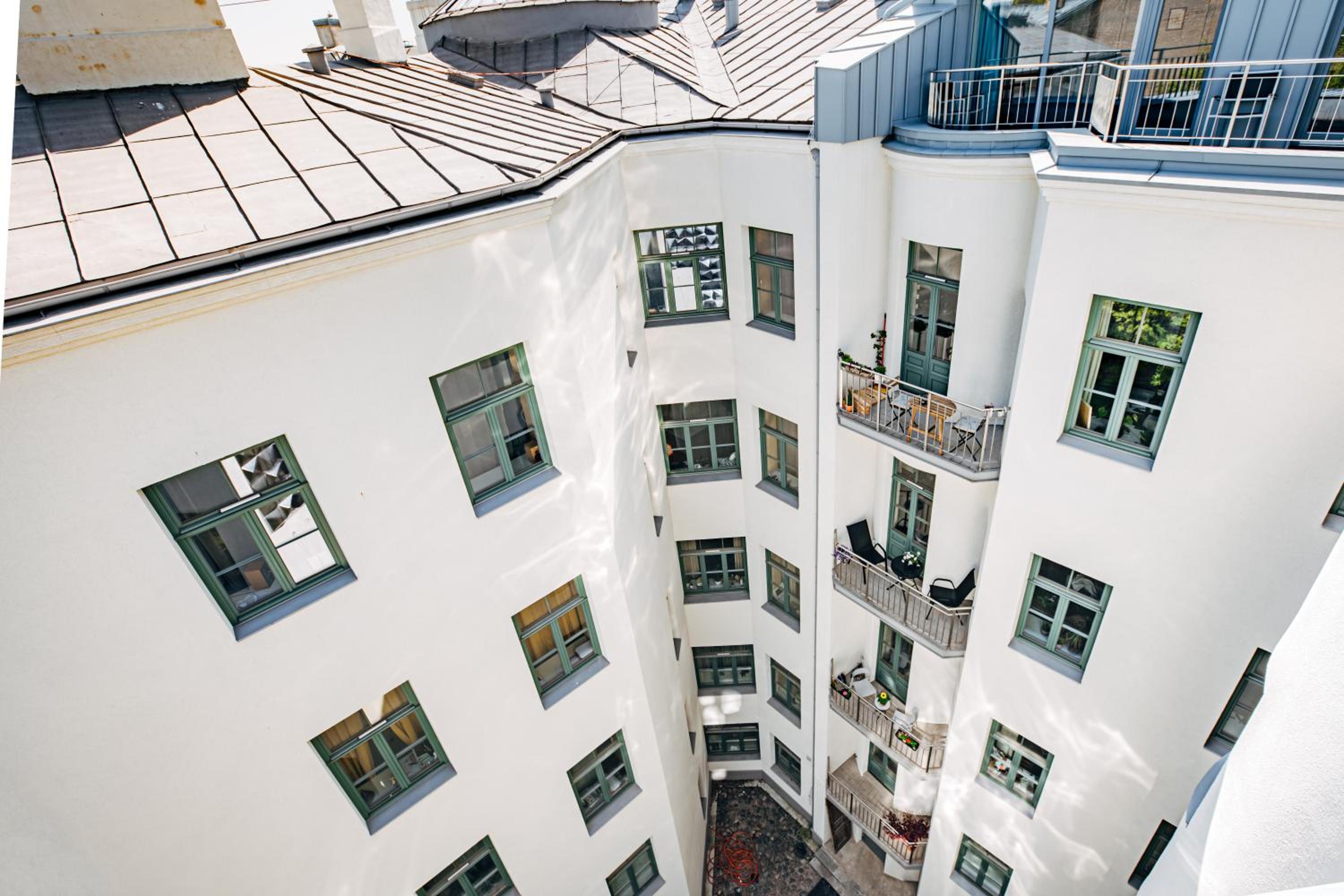 Constantine Apartments