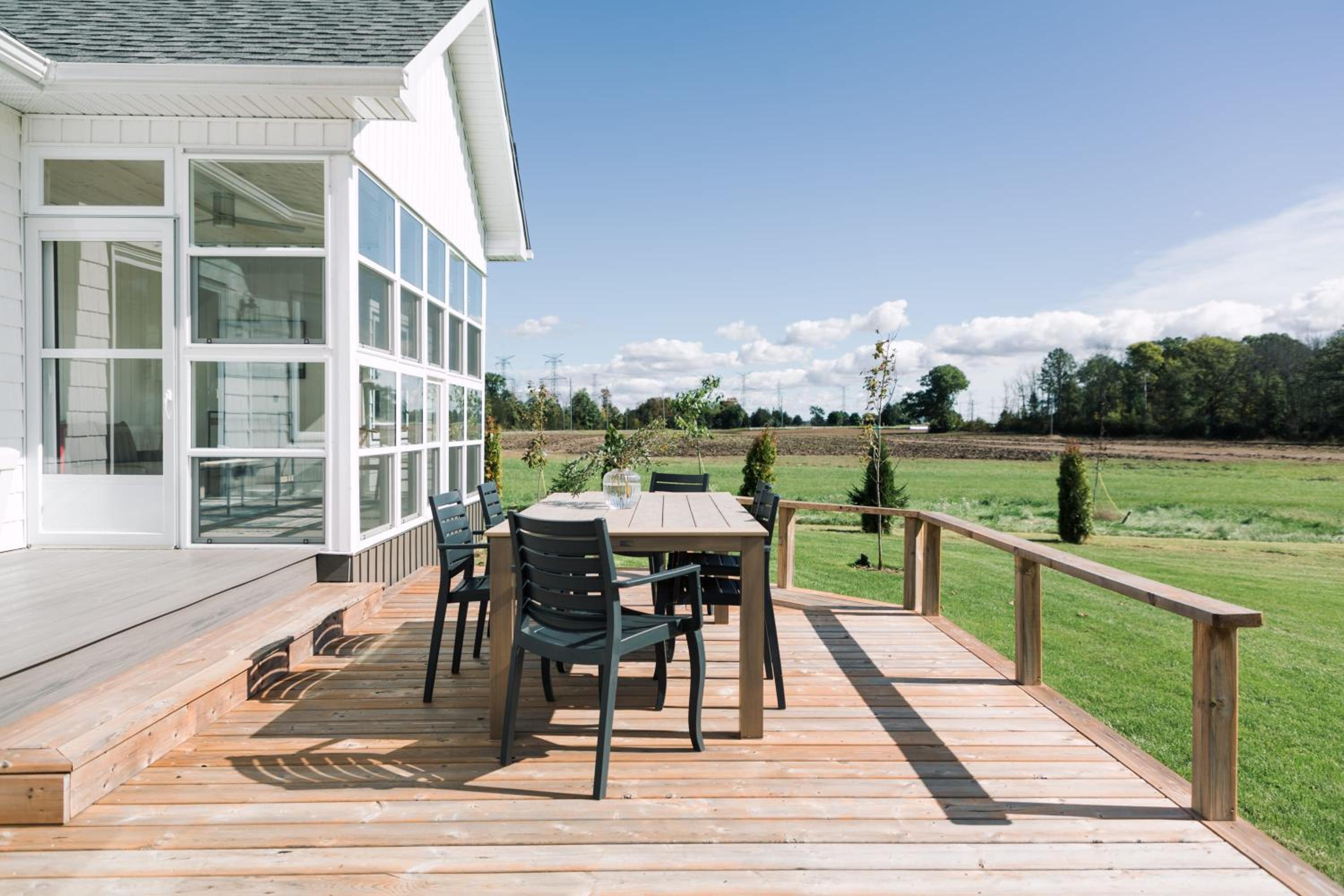 Hambly House - Modern Farmhouse near PEC