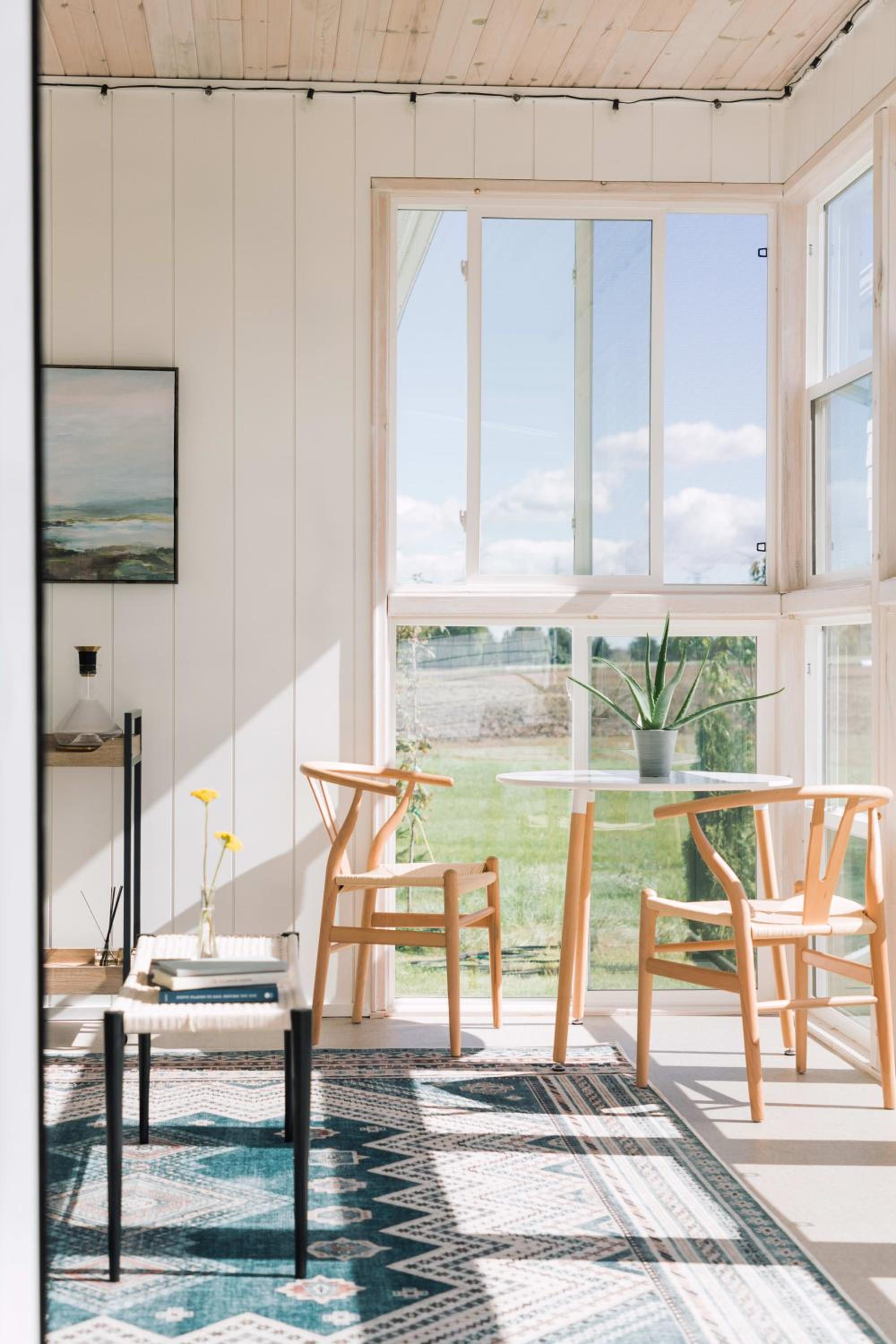 Hambly House - Modern Farmhouse near PEC