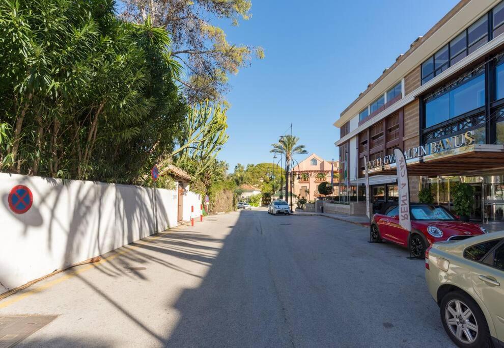 Incredible luxury location in Puerto Banús beach for families