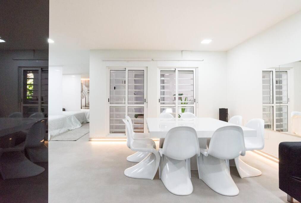 Incredible luxury location in Puerto Banús beach for families
