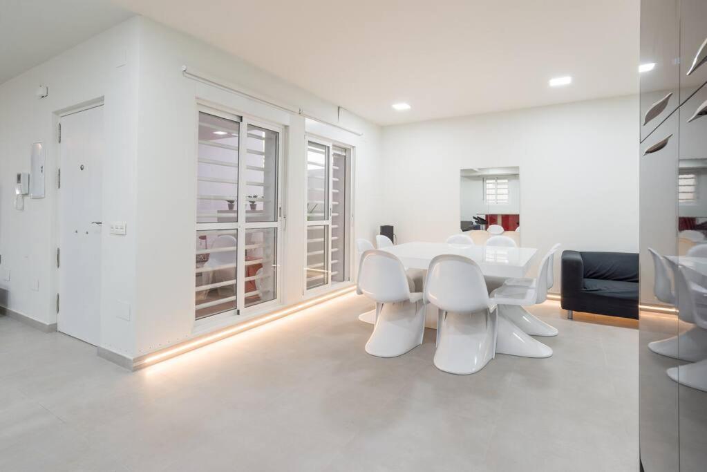 Incredible luxury location in Puerto Banús beach for families