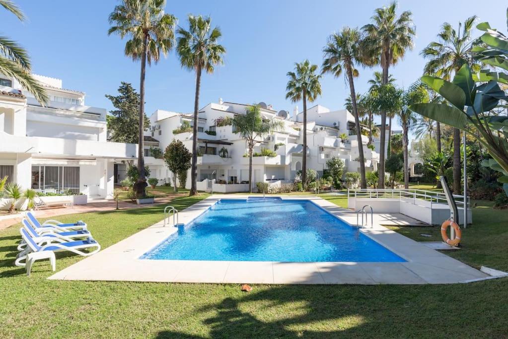 Incredible luxury location in Puerto Banús beach for families
