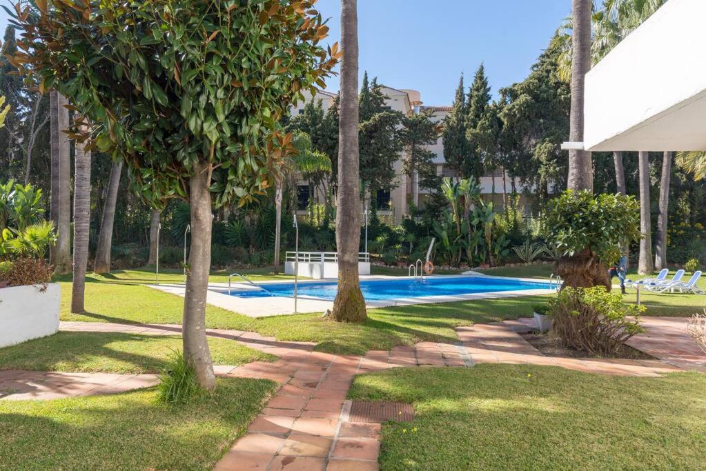 Incredible luxury location in Puerto Banús beach for families