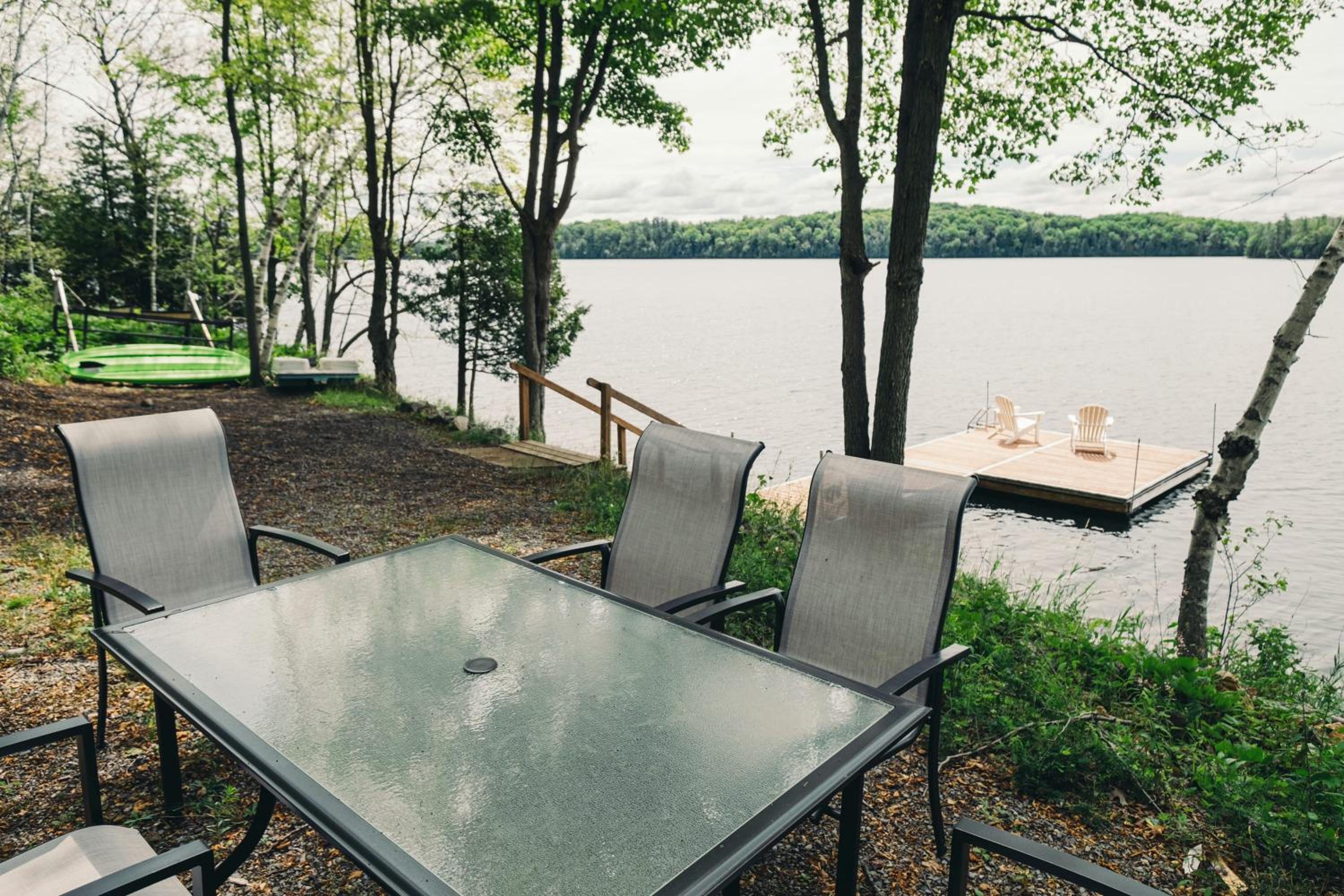 The Wolfe Lake House - Great Wifi by Westport