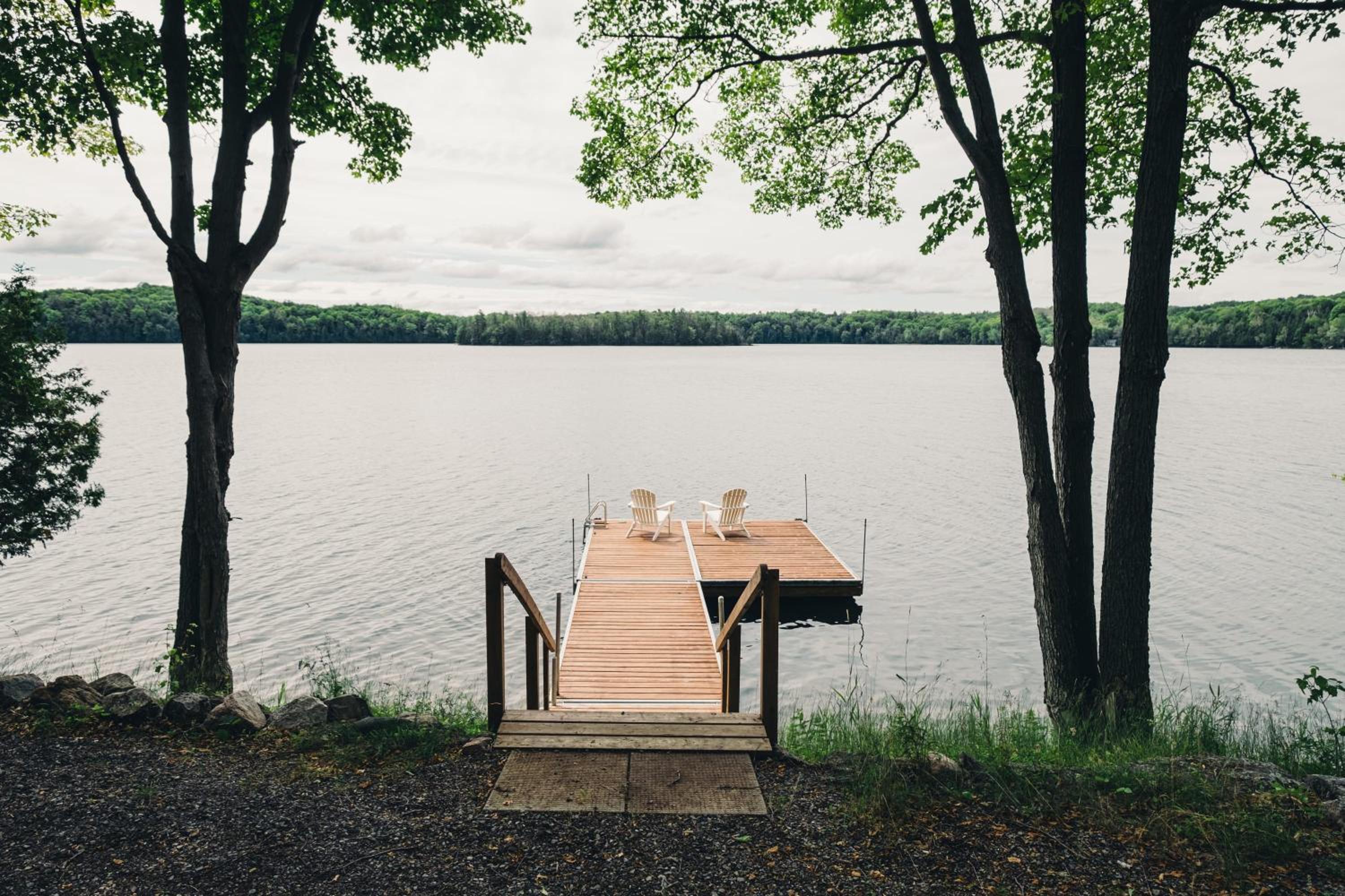 The Wolfe Lake House - Great Wifi by Westport