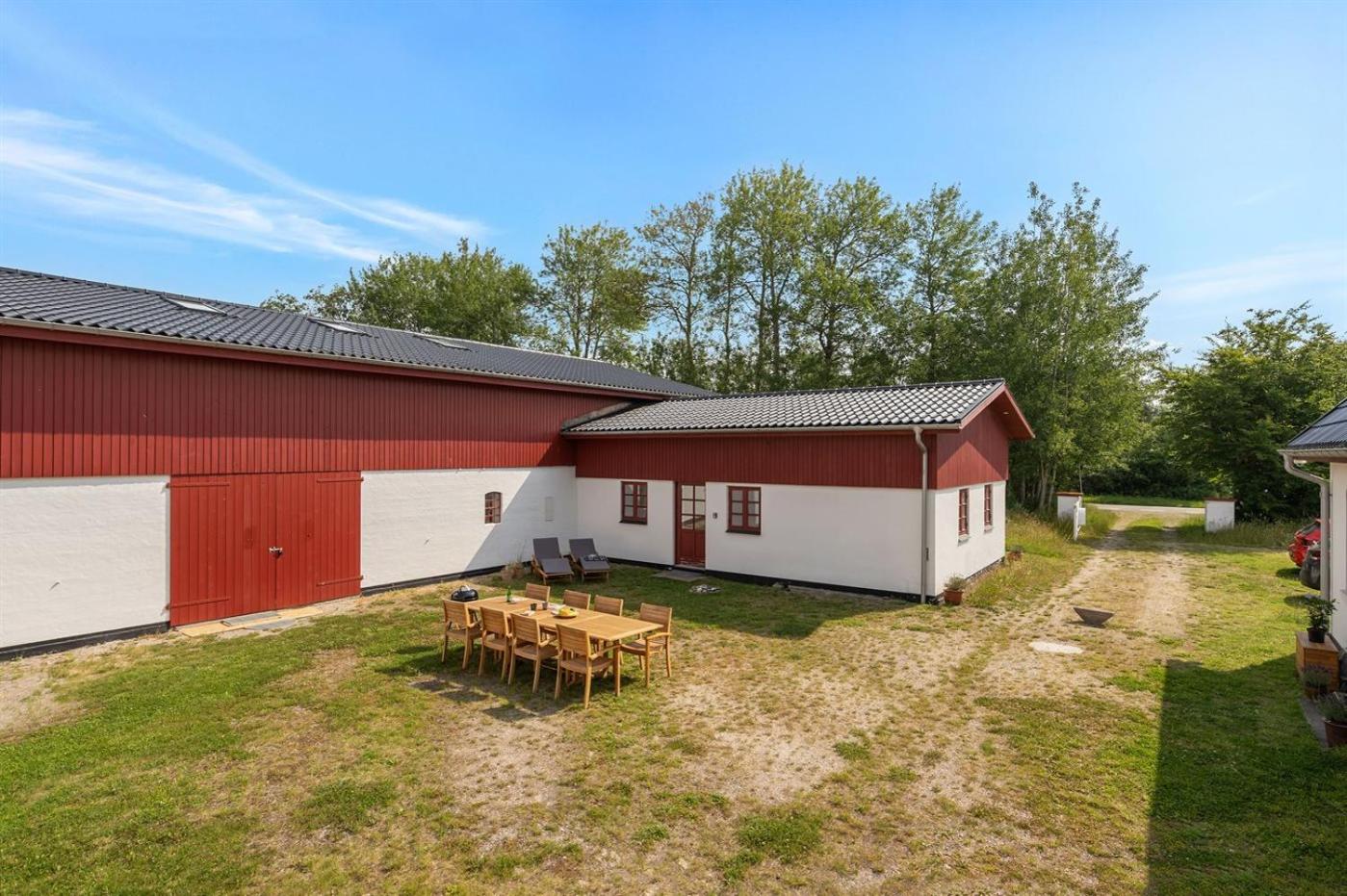 Luxury retreat with direct access to nature