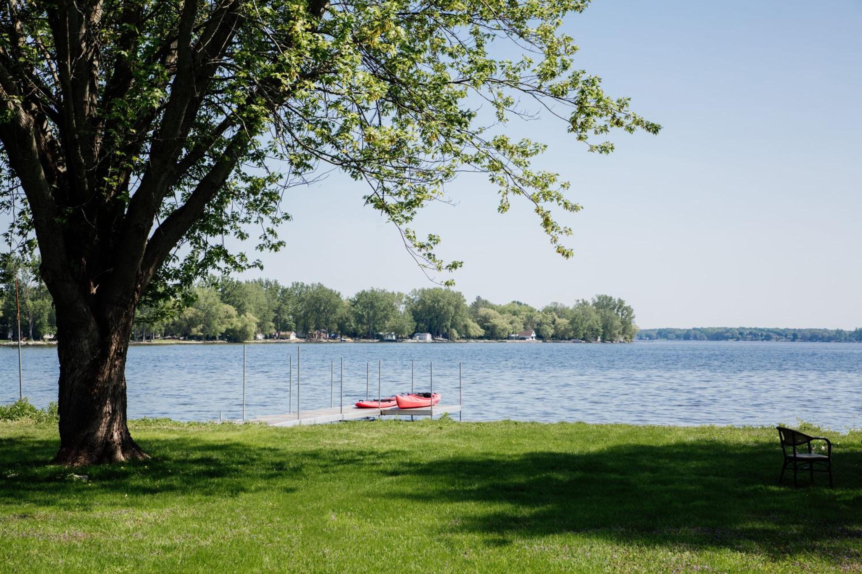 Wellers Landing - Prince Edward County Lakehouse